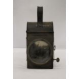 A VINTAGE 'DUNTAFIL' RAILWAY LANTERN