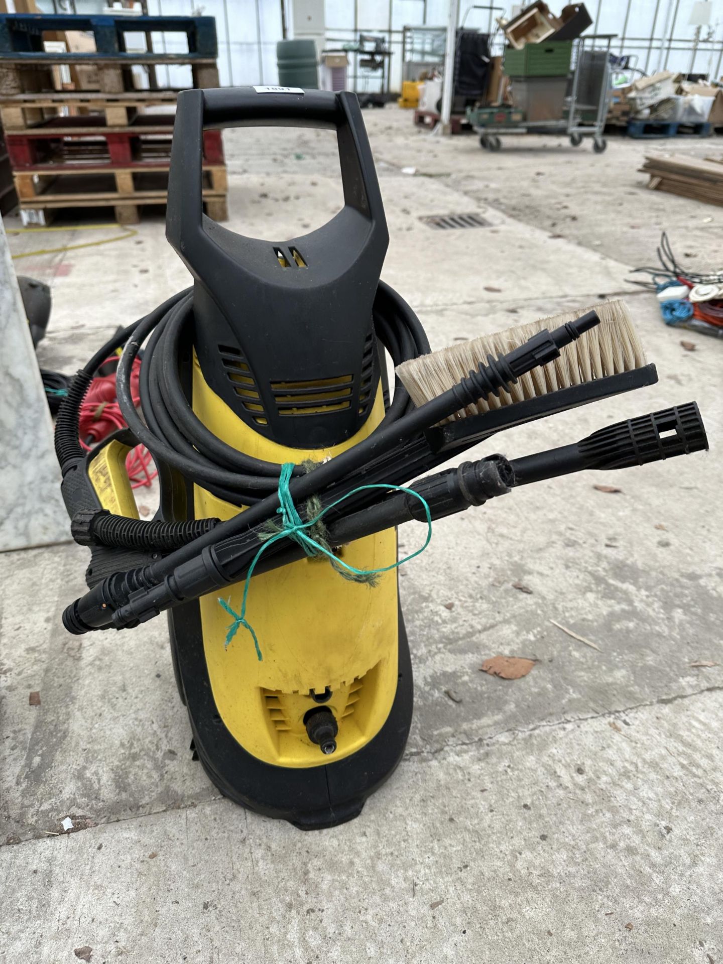 A CHAMPION ELECTRIC PRESSURE WASHER