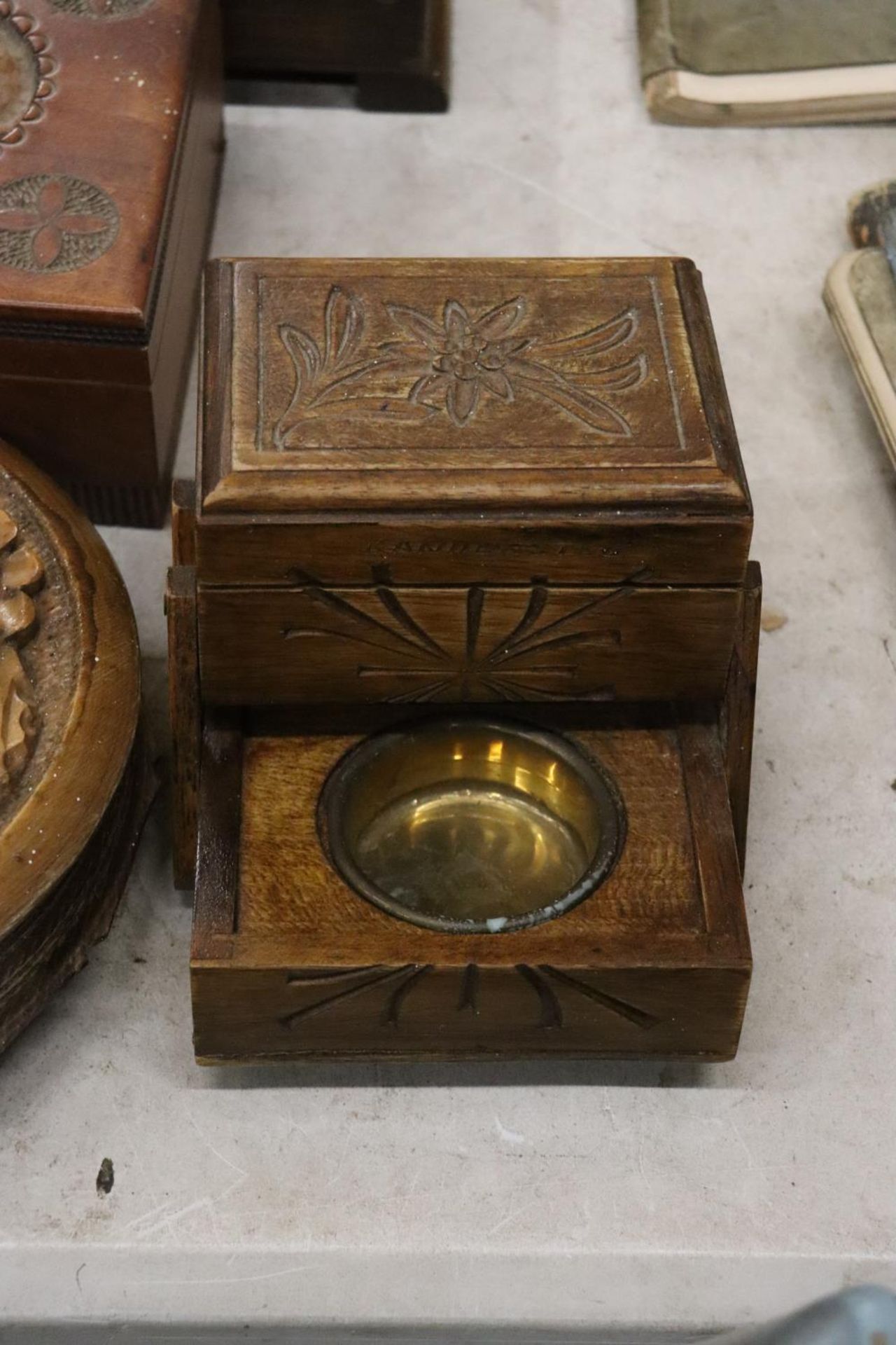 A QUANTITY OF VINTAGE WOODEN BOXES (5 IN TOTAL) - Image 5 of 7