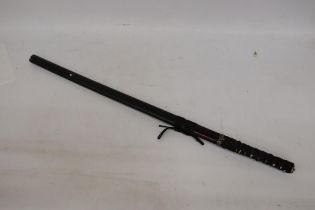 A SAMURAI SWORD, LENGTH 98CM