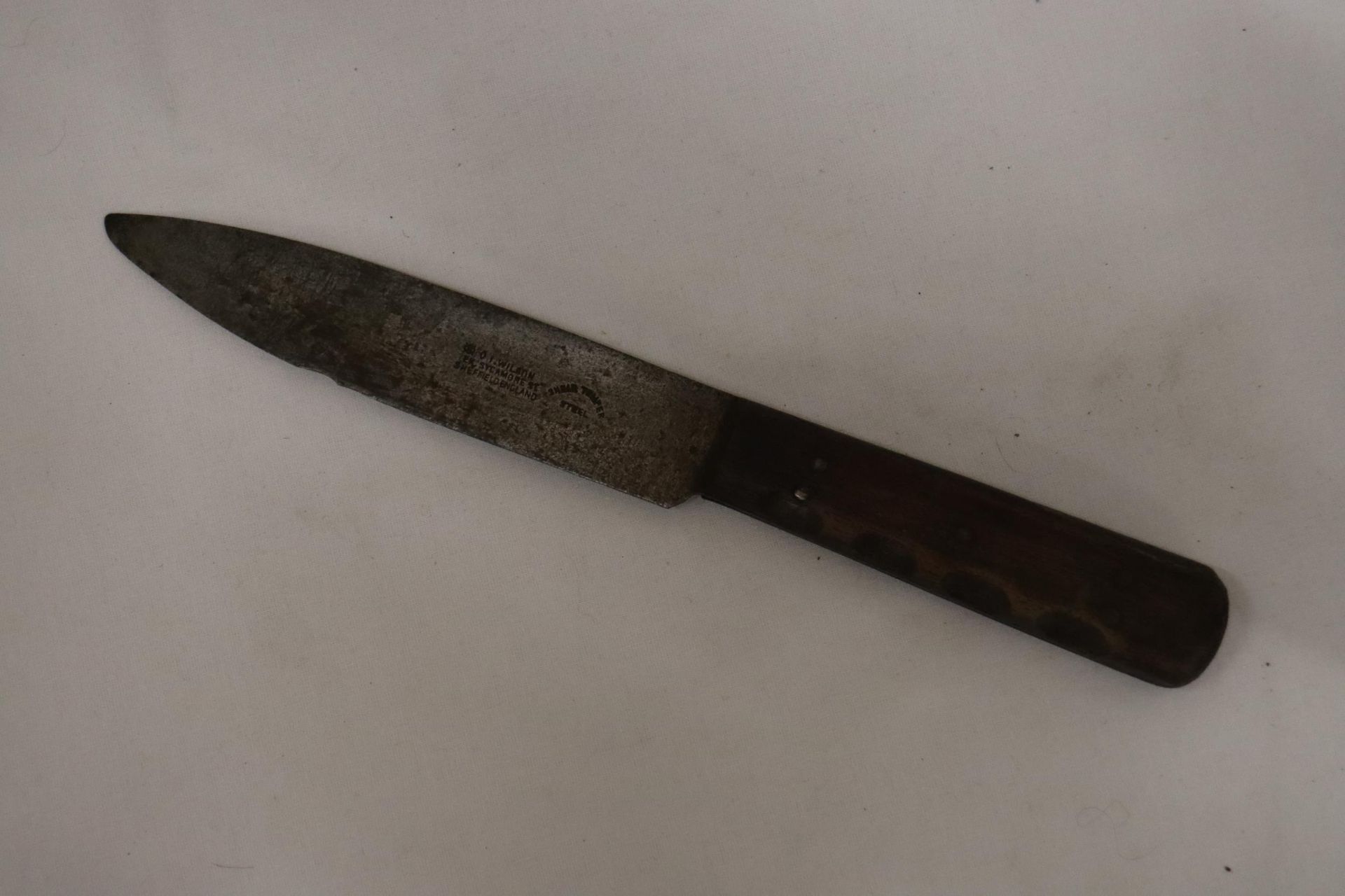 AN ANTIQUE I (JOHN) WILSON BUTCHERS KNIFE - Bild 2 aus 5