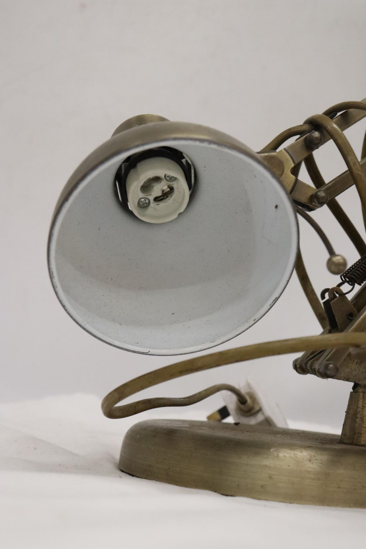 A VINTAGE METAL ANGLEPOISE LAMP - Image 6 of 7