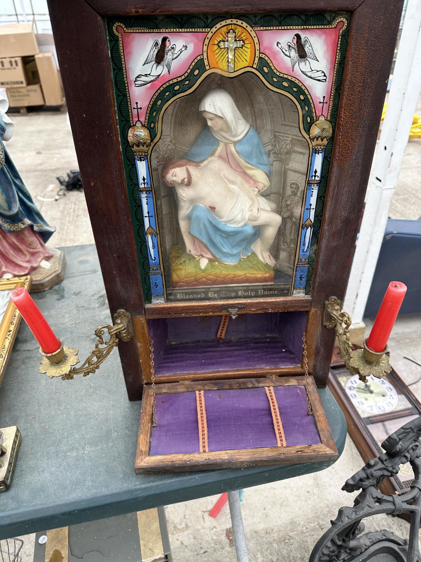 A PINE RELIGIOUS ICON PRAY CABINET WITH STEEL CANDLE HOLDERS - Image 4 of 4