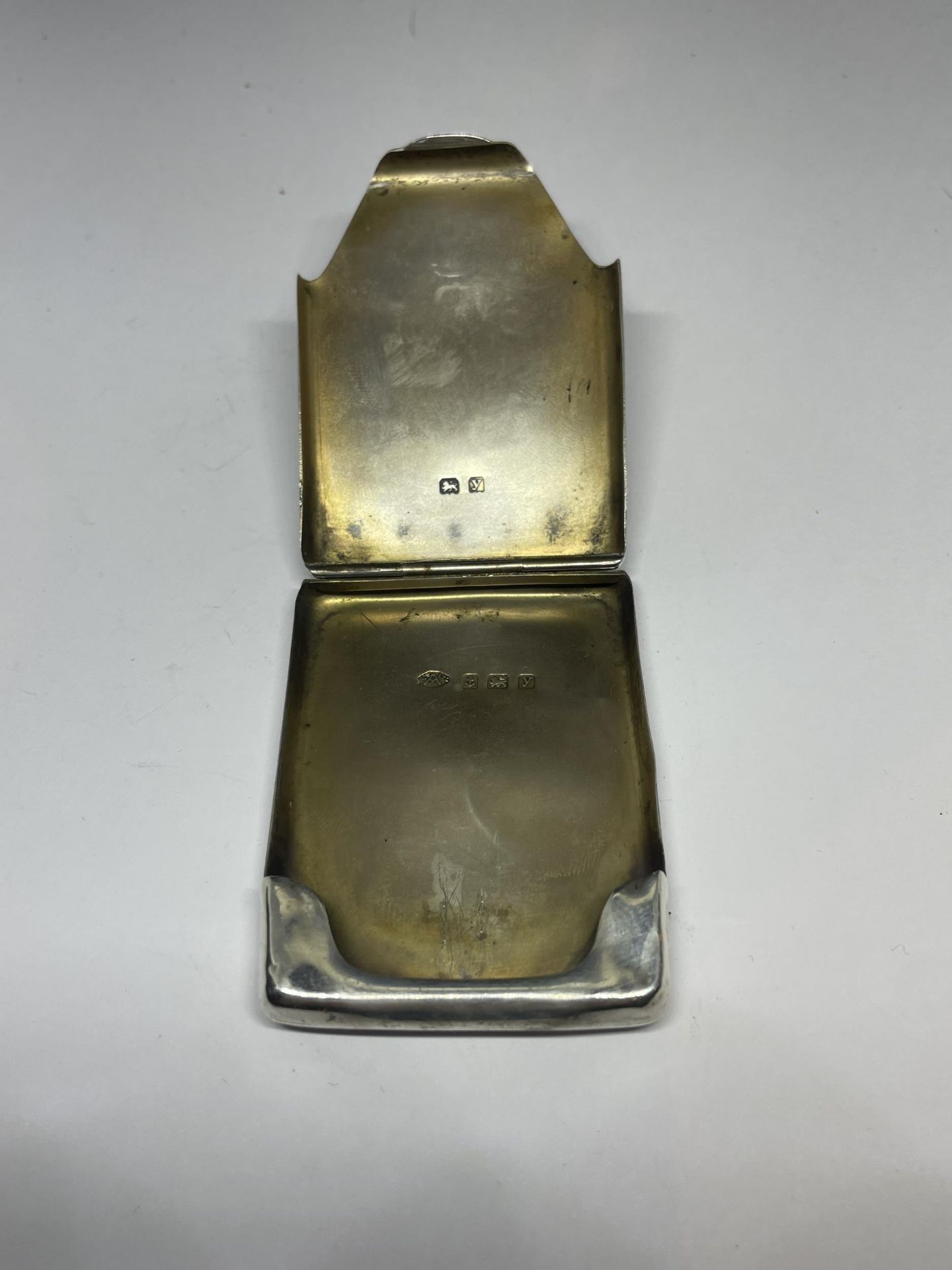 A HALLMARKED BIRMINGHAM SILVER BUSINESS CARD HOLDER - Image 2 of 4