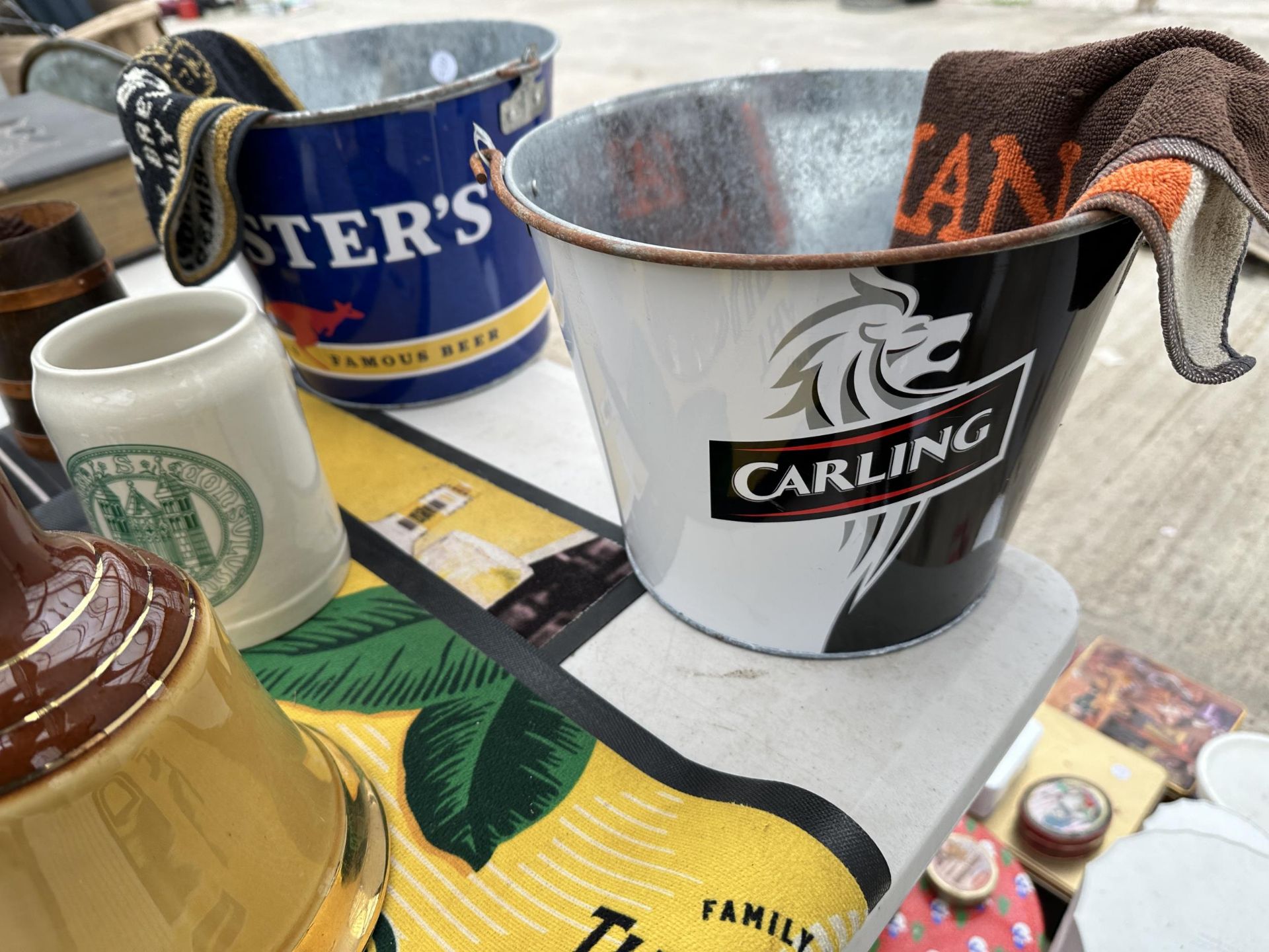 AN ASSORTMENT OF BREWERY ITEMS TO INCLUDE TRAYS, ICE BUCKETS AND BEER TAPS ETC - Image 5 of 6