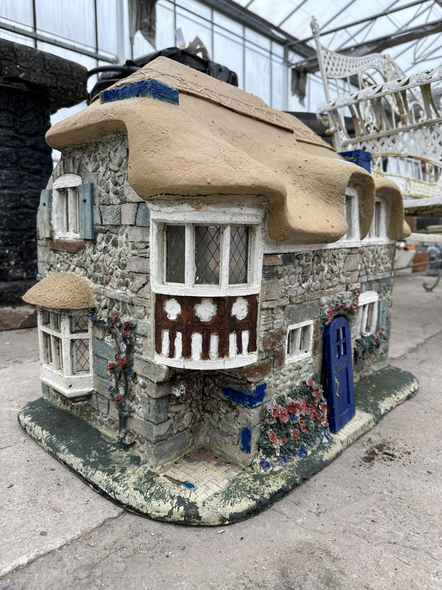 A FRANKLIN MINT ROSE COTTAGE BY VIOLET SCHWENING LIMITED EDITION OF 2500 IN THE WORLD FOR - Image 3 of 4