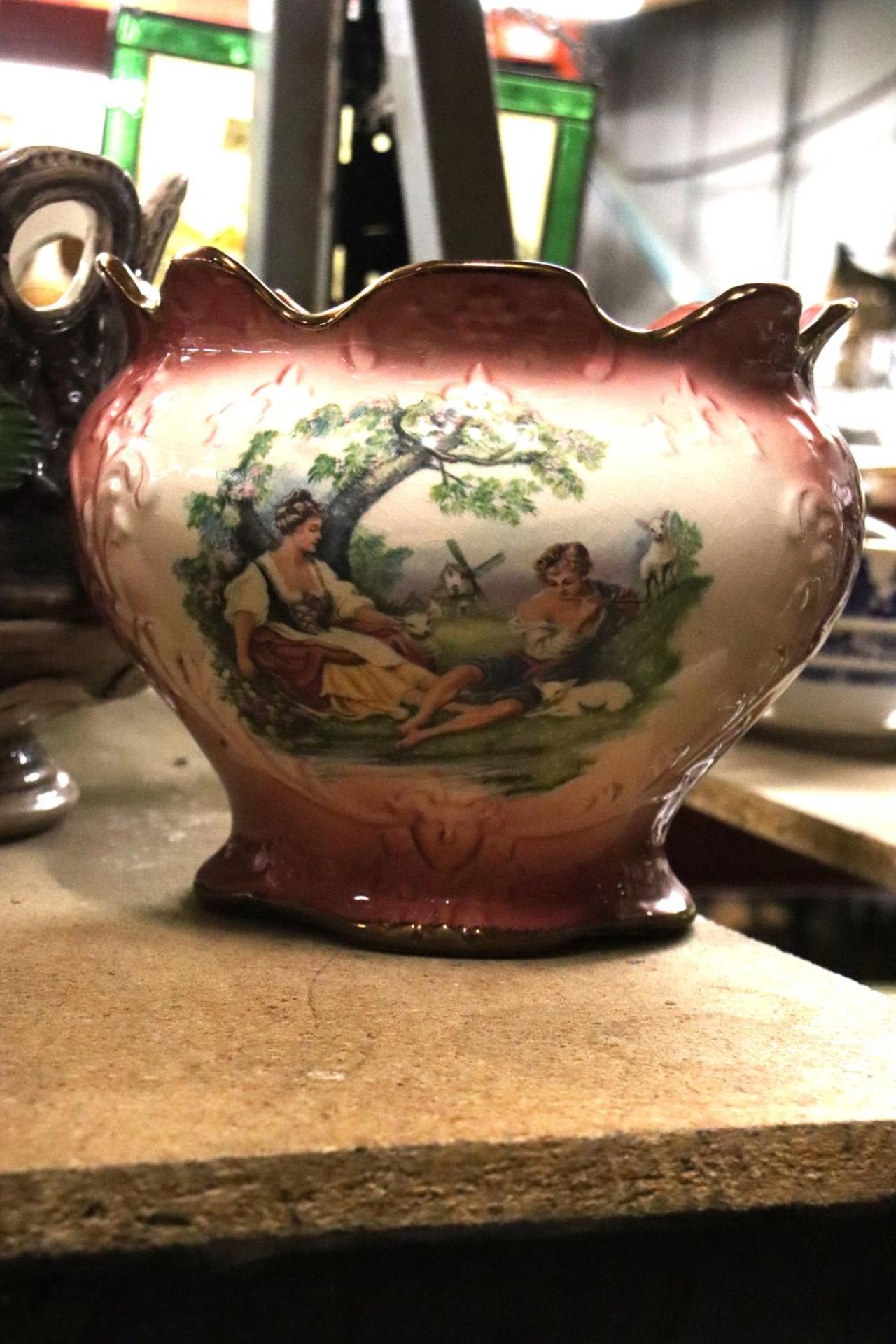 FOUR PLANTERS TO INCLUDE AN ANTIQUE KLM STAFFORDSHIRE ENGLAND PLANTER - Image 3 of 5