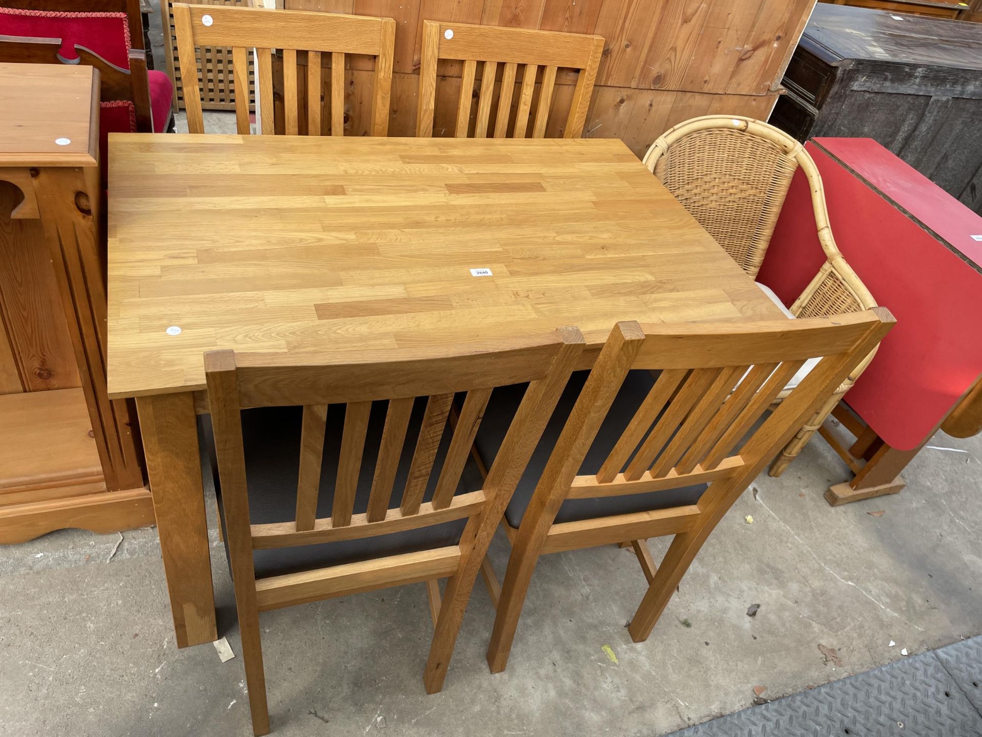 A MODERN OAK WOODBLOCK DINING TABLE, 45" X 28", AND FOUR CHAIRS