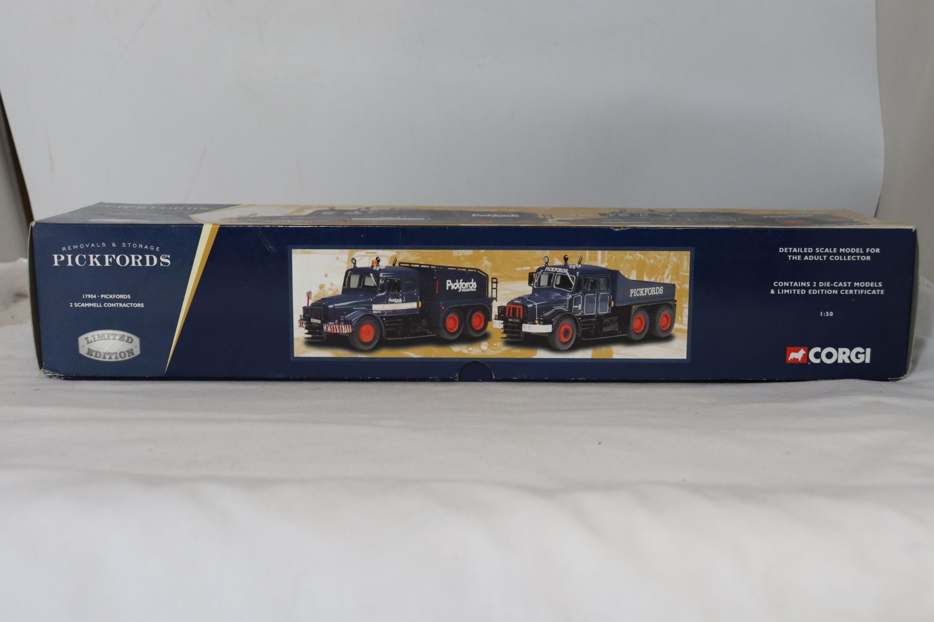 A BOXED CORGI LIMITED EDITION, 1/50 SCALE, TWO SCAMMELL CONTRACTORS - PICKFORDS - Image 5 of 5