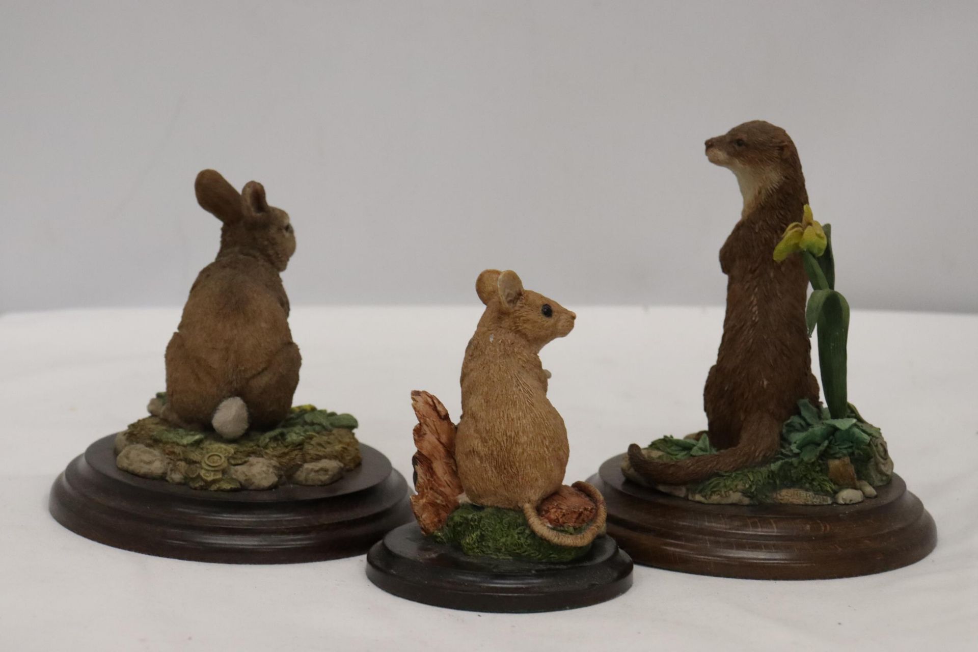 THREE ANIMAL FIGURES ON PLINTHS BY ROYAL DOULTON - Image 3 of 5