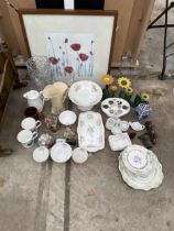 AN ASSORTMENT OF ITEMS TO INCLUDE CERAMICS, GLASS WARE AND A FRAMED PRINT ETC