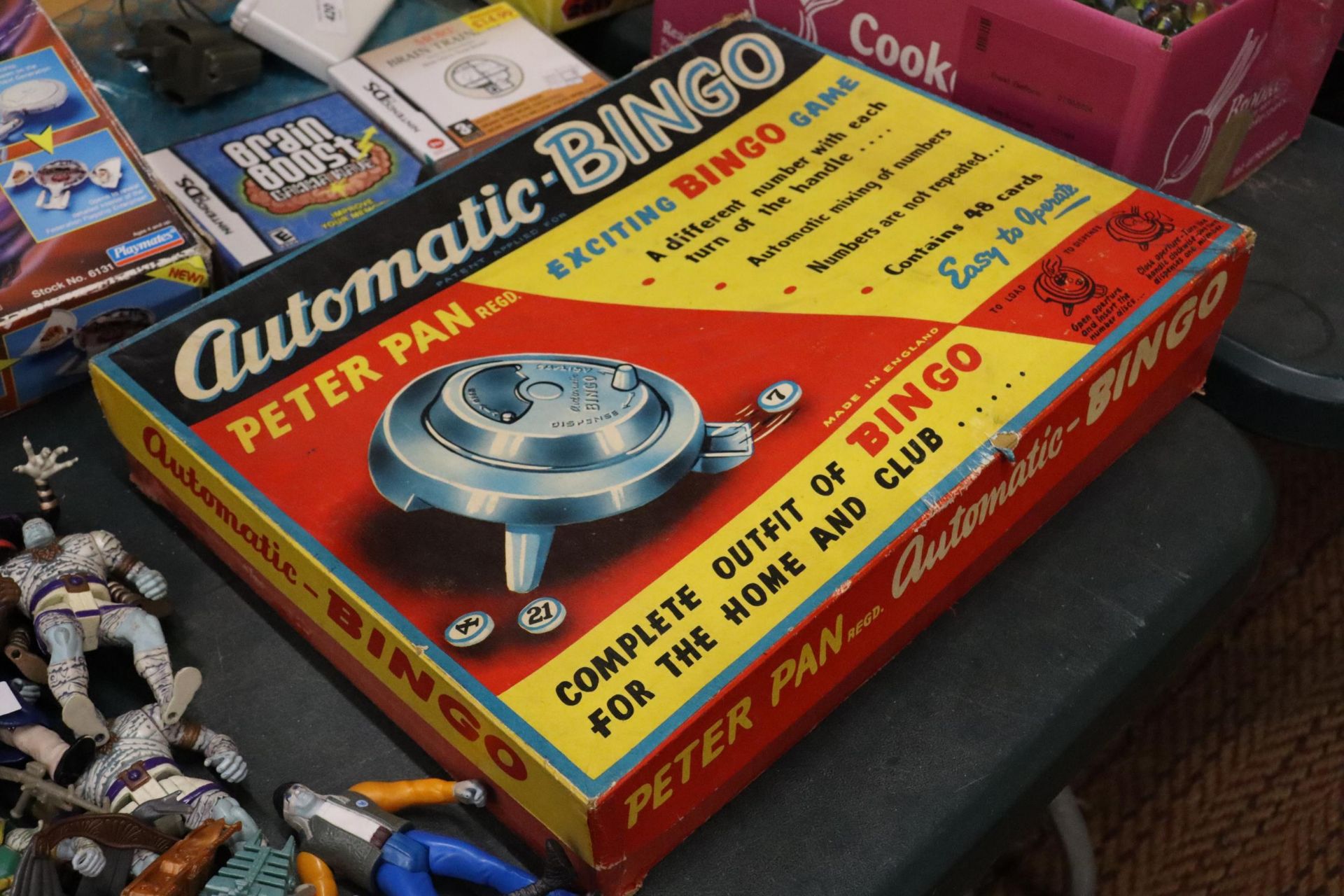 AN EARLY 1960'S, PETER PAN AUTOMATIC BINGO, VENDOR STATES NEVER PLAYED WITH - Bild 3 aus 8