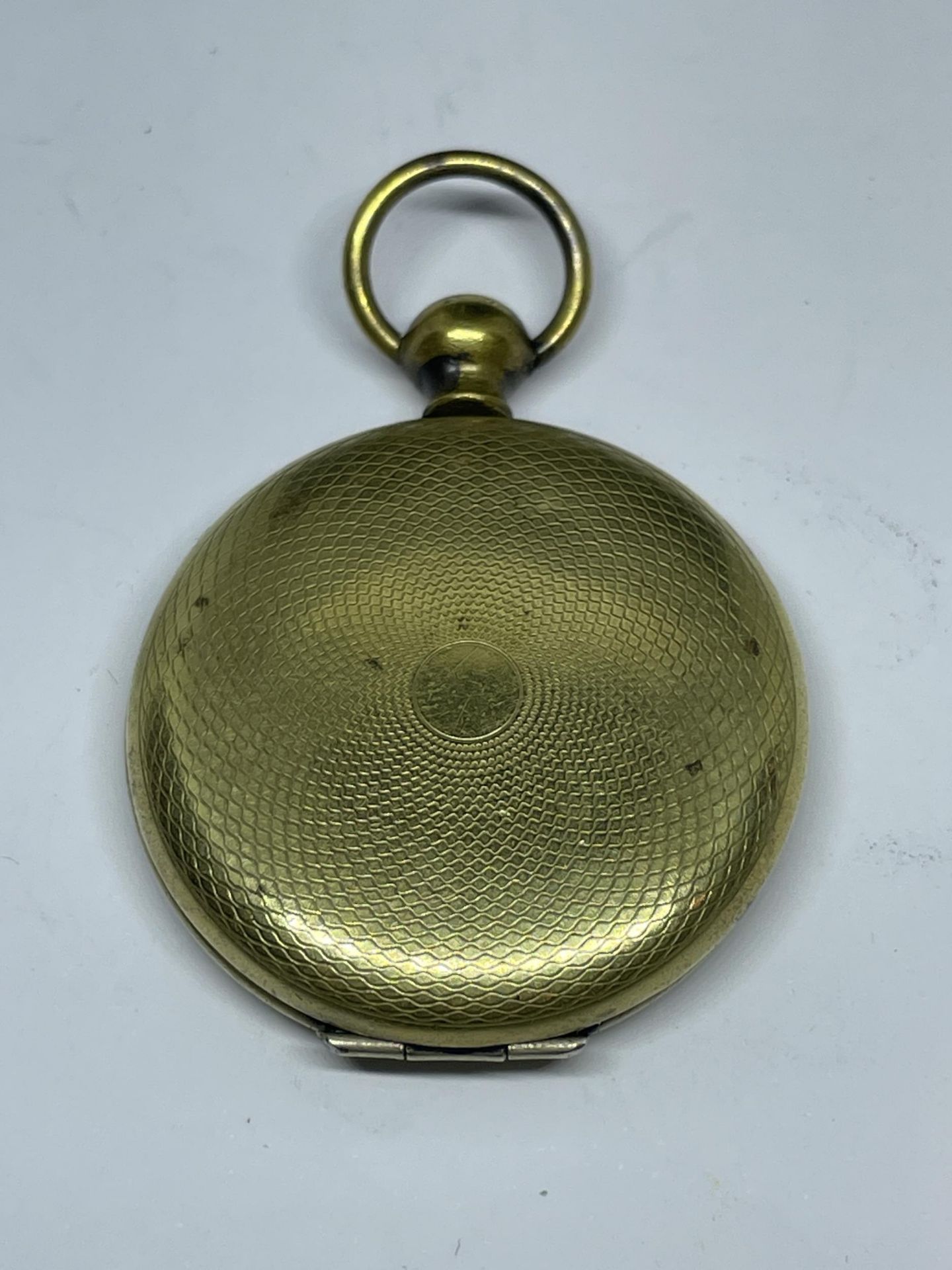 A VINTAGE LOCKET/COIN/POCKET WATCH CASE