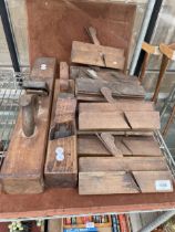 A LARGE QUANTITY OF VINTAGE WOOD PLANES