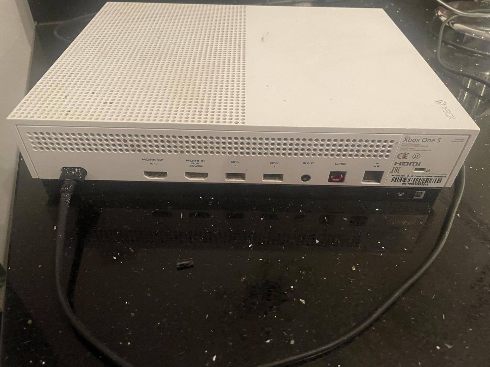 A WHITE X BOX ONE IN WORKING ORDER BUT NO WARRANTY - Image 3 of 5