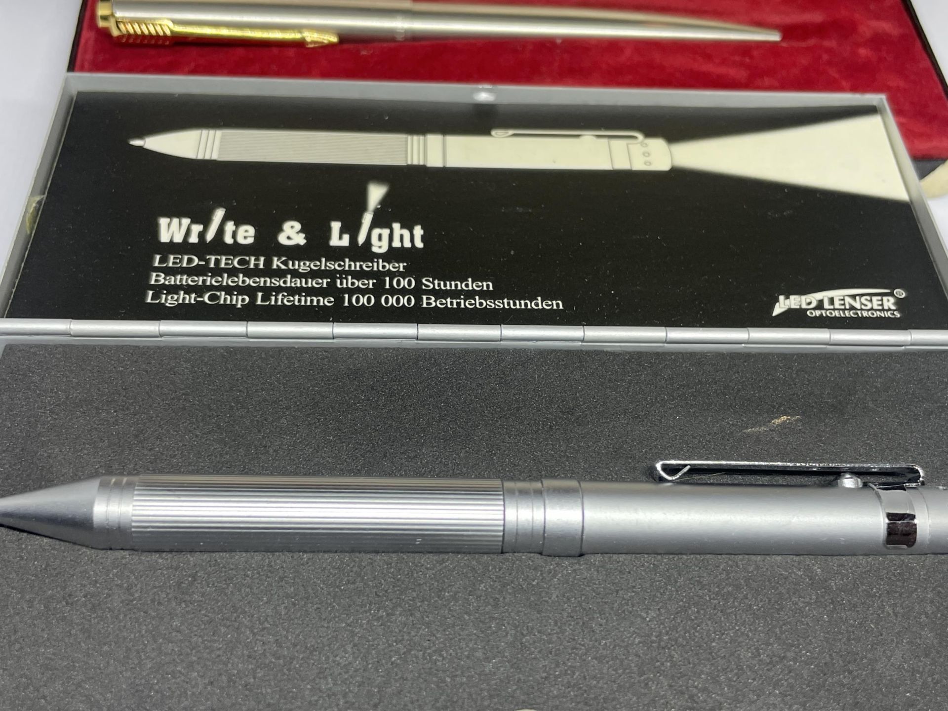 FOUR VARIOUS PENS IN PRESENTATION BOXES TO INCLUDE PARKER - Image 2 of 3