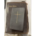 A VINTAGE LEATHER BOUND BIBLE AND BOOK OF COMMON PARAYER