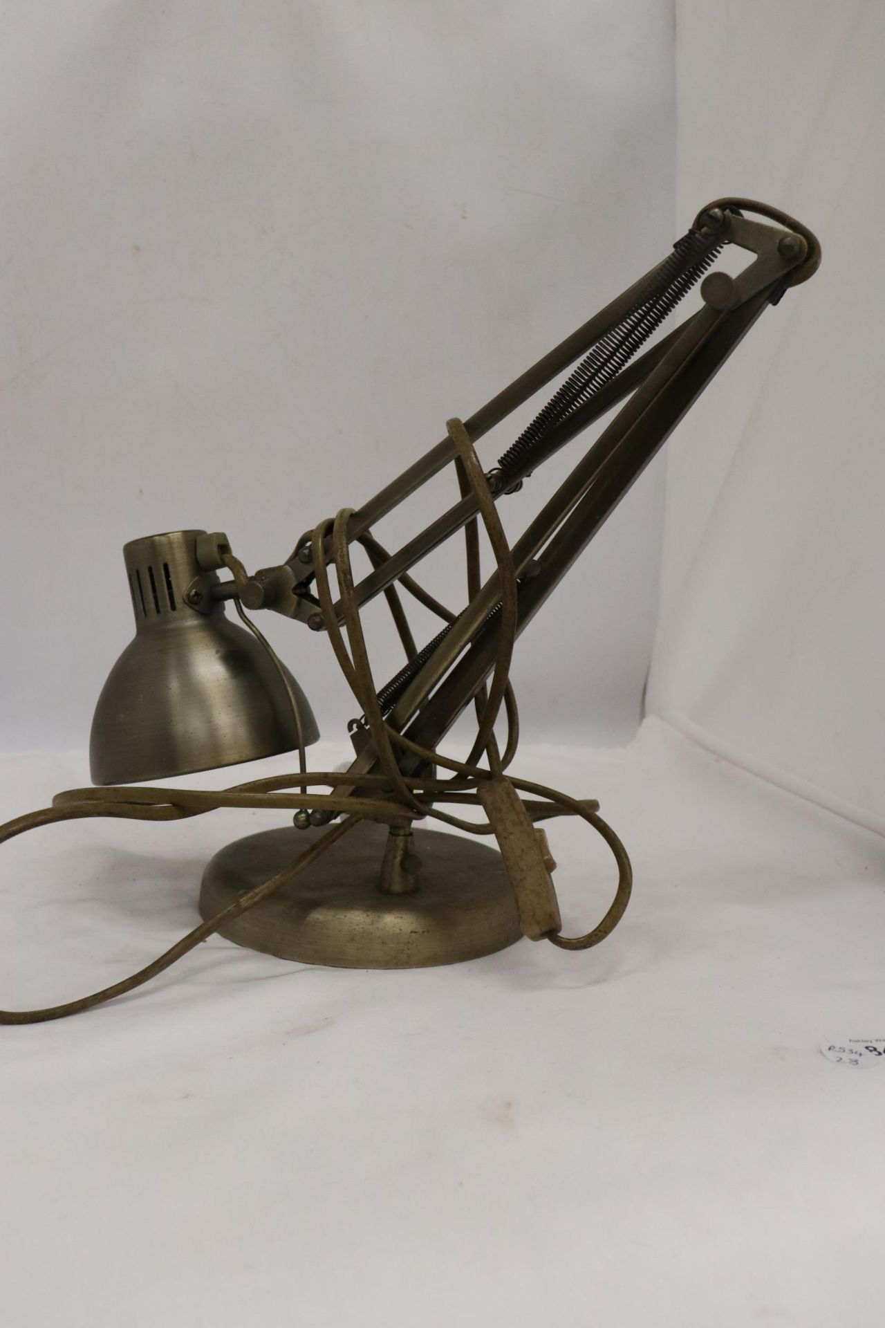 A VINTAGE METAL ANGLEPOISE LAMP - Image 4 of 7