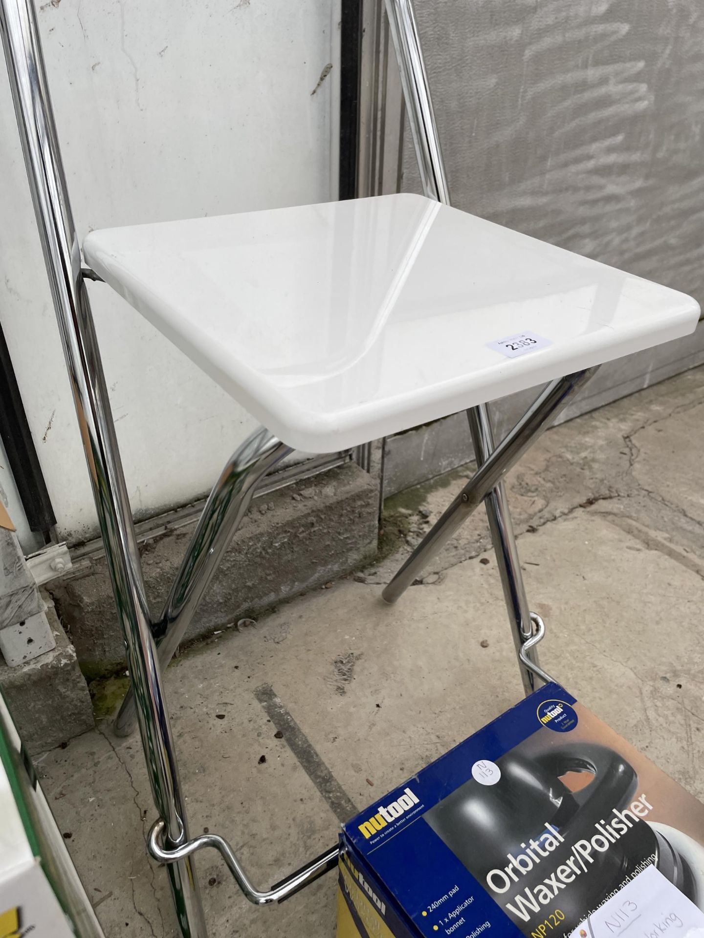 A STOOL AND A CAR POLISHER - Image 3 of 3