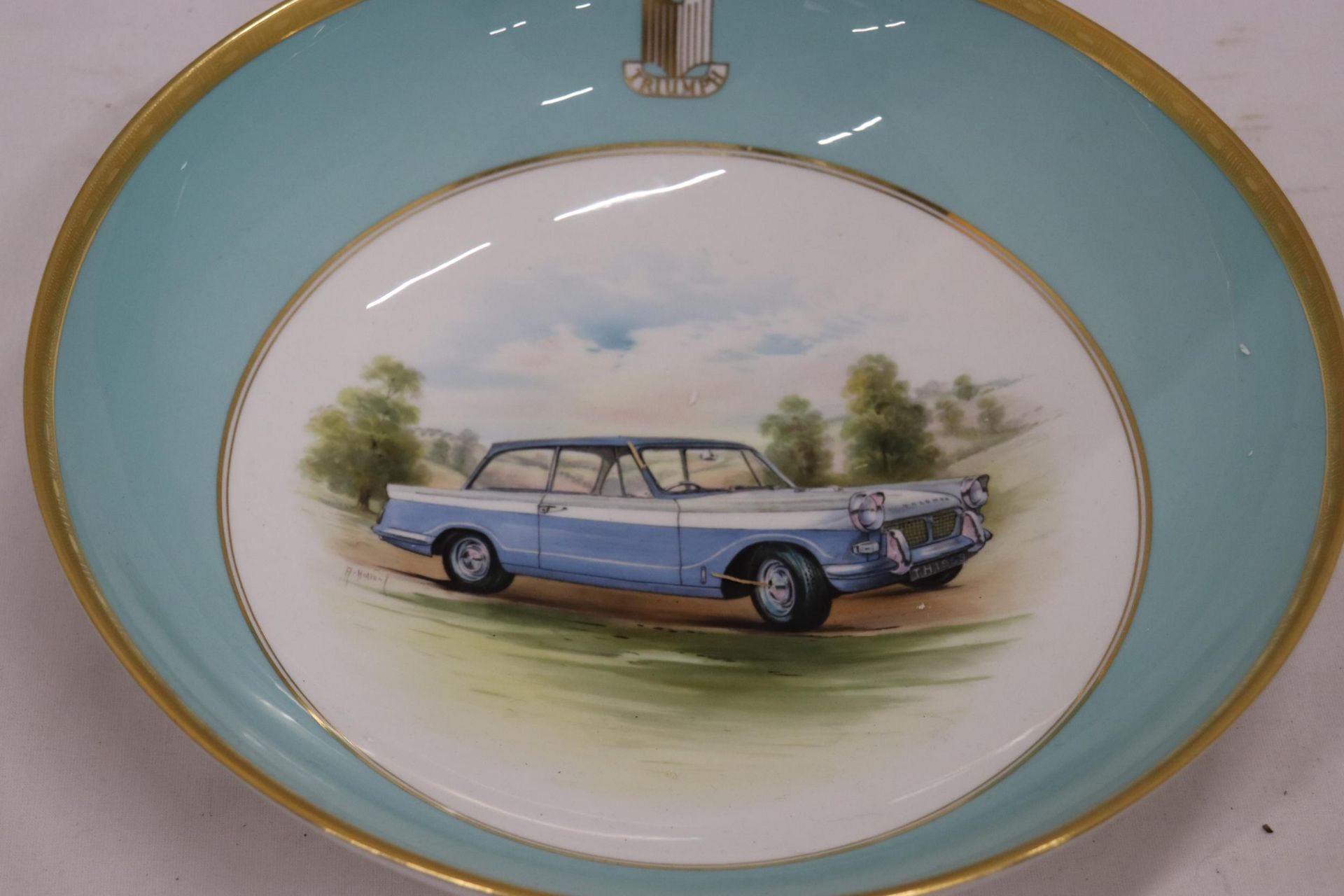 A MINTON HAND PAINTED TRIUMPH HERALD BOWL - Image 3 of 5