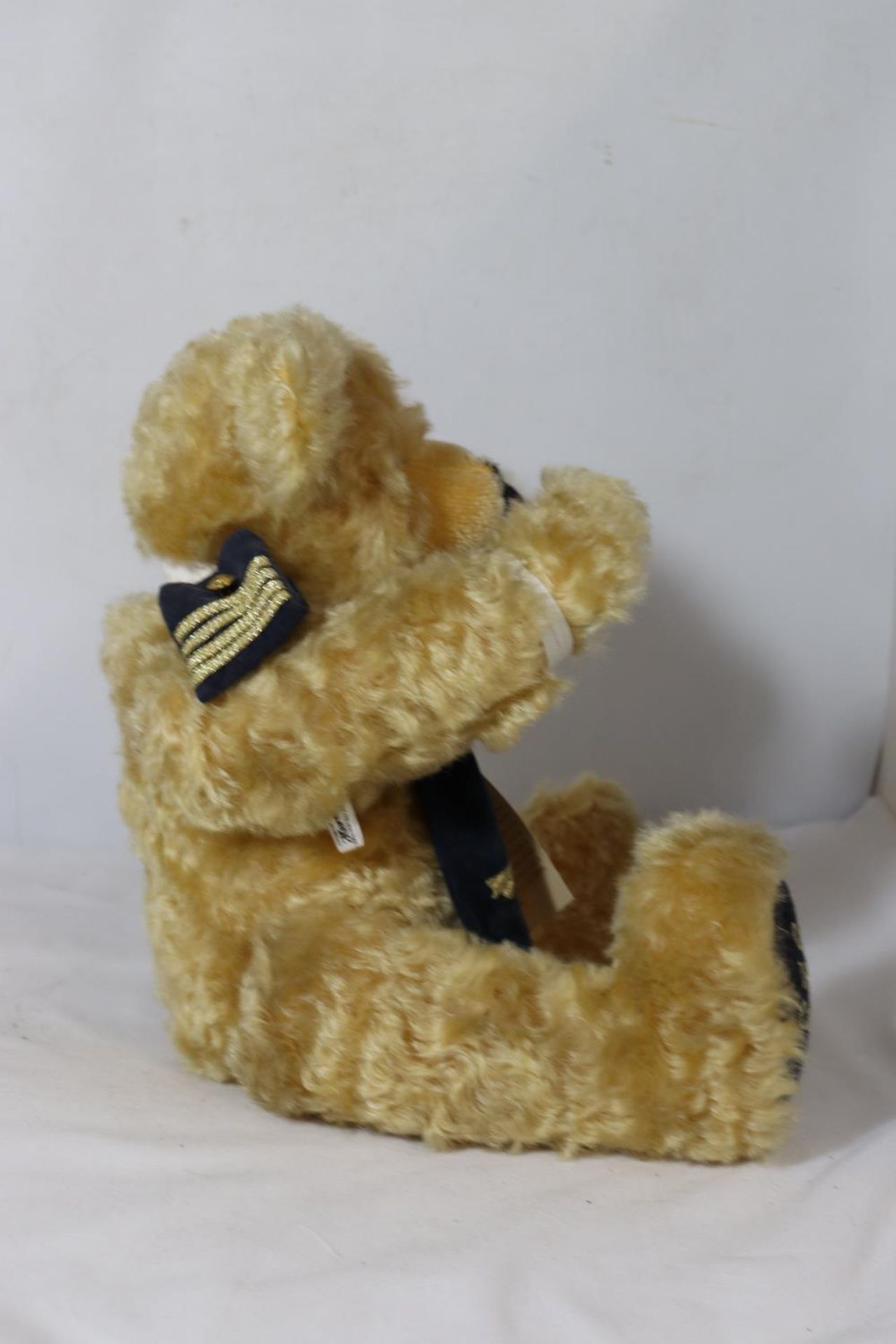 A STEIFF LIMITED EDITION 942 OF 1976 CONCORDE TEDDY BEAR COMPLETE WITH CERTIFICATE - Image 3 of 6