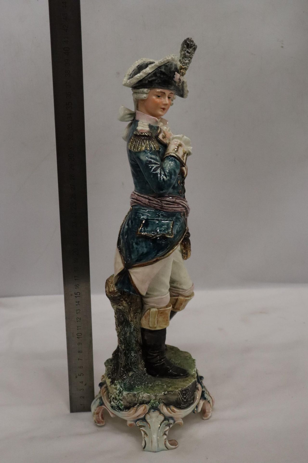 A ROYAL DUX BOHEMIA ADMIRAL NELSON FIGURE - Bild 2 aus 6