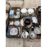 AN ASSORTMENT OF HOUSEHOLD CLEARANCE ITEMS