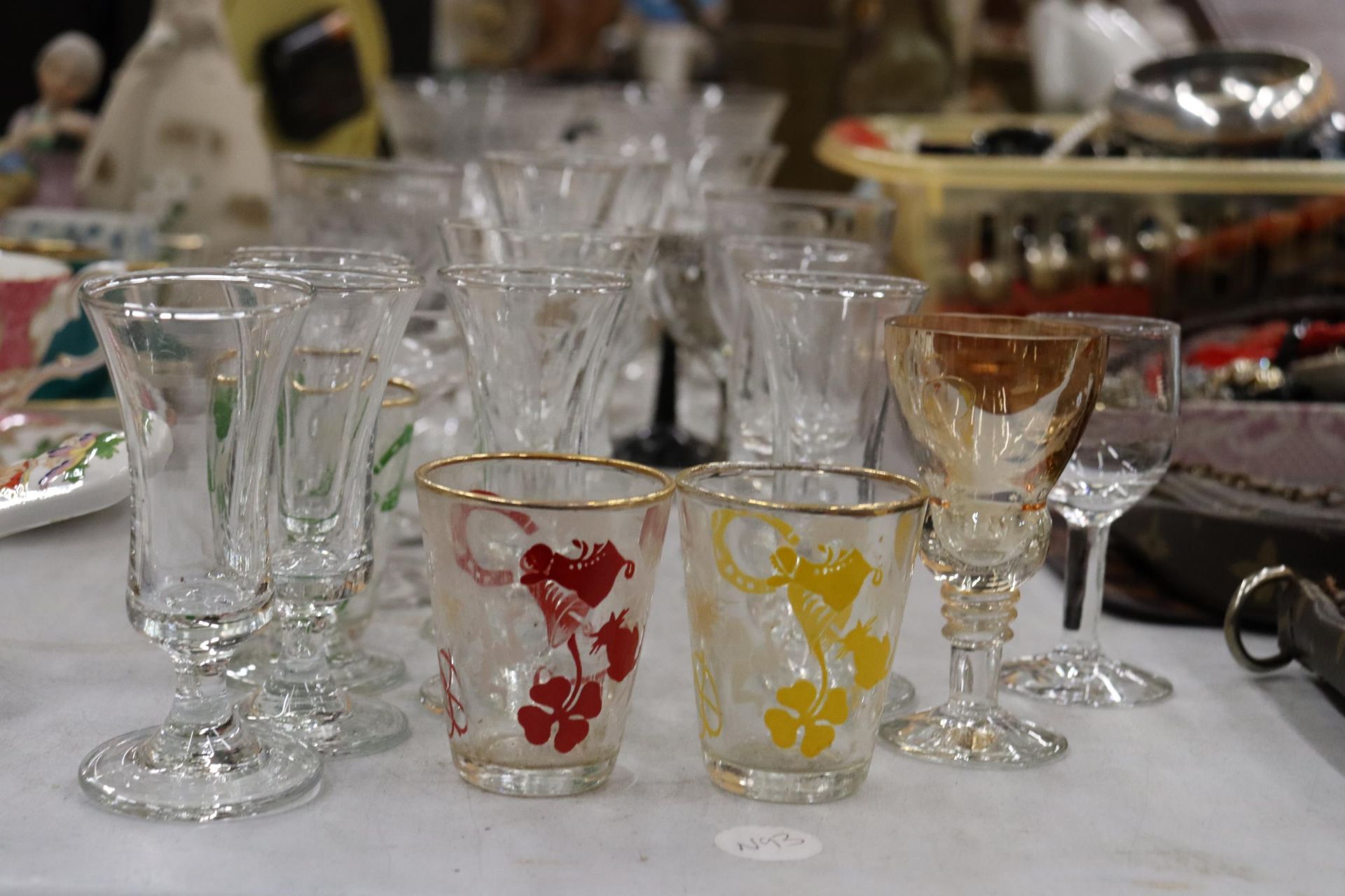 A QUANTITY OF GLASSES TO INCLUDE SHERRY, SHOT GLASSES, ETC - Image 2 of 10
