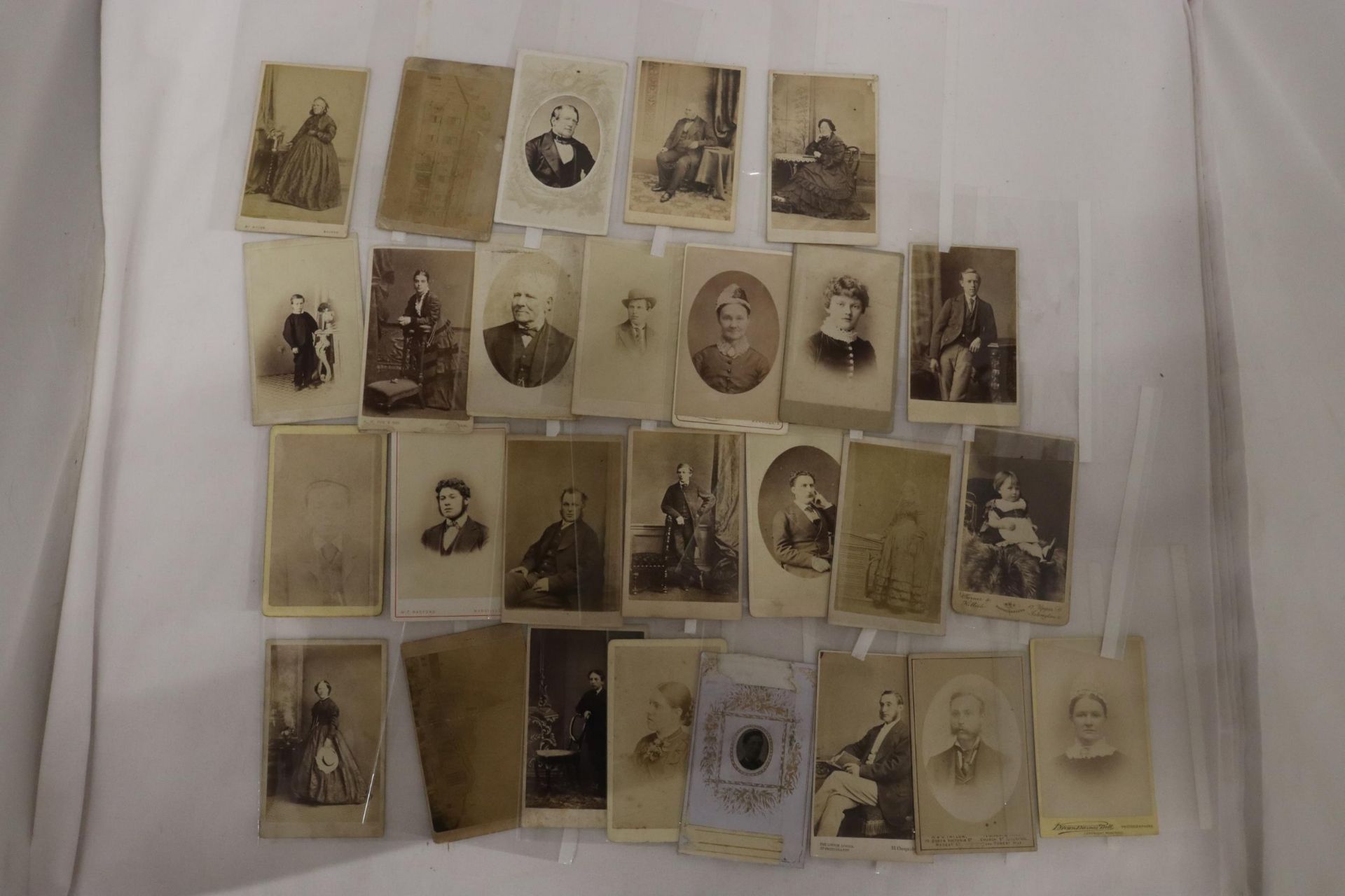 A QUANTITY OF CARTE DE VISTE CALLING CARDS - Image 8 of 8