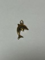 A 9CT YELLOW GOLD DOLPHIN CHARM