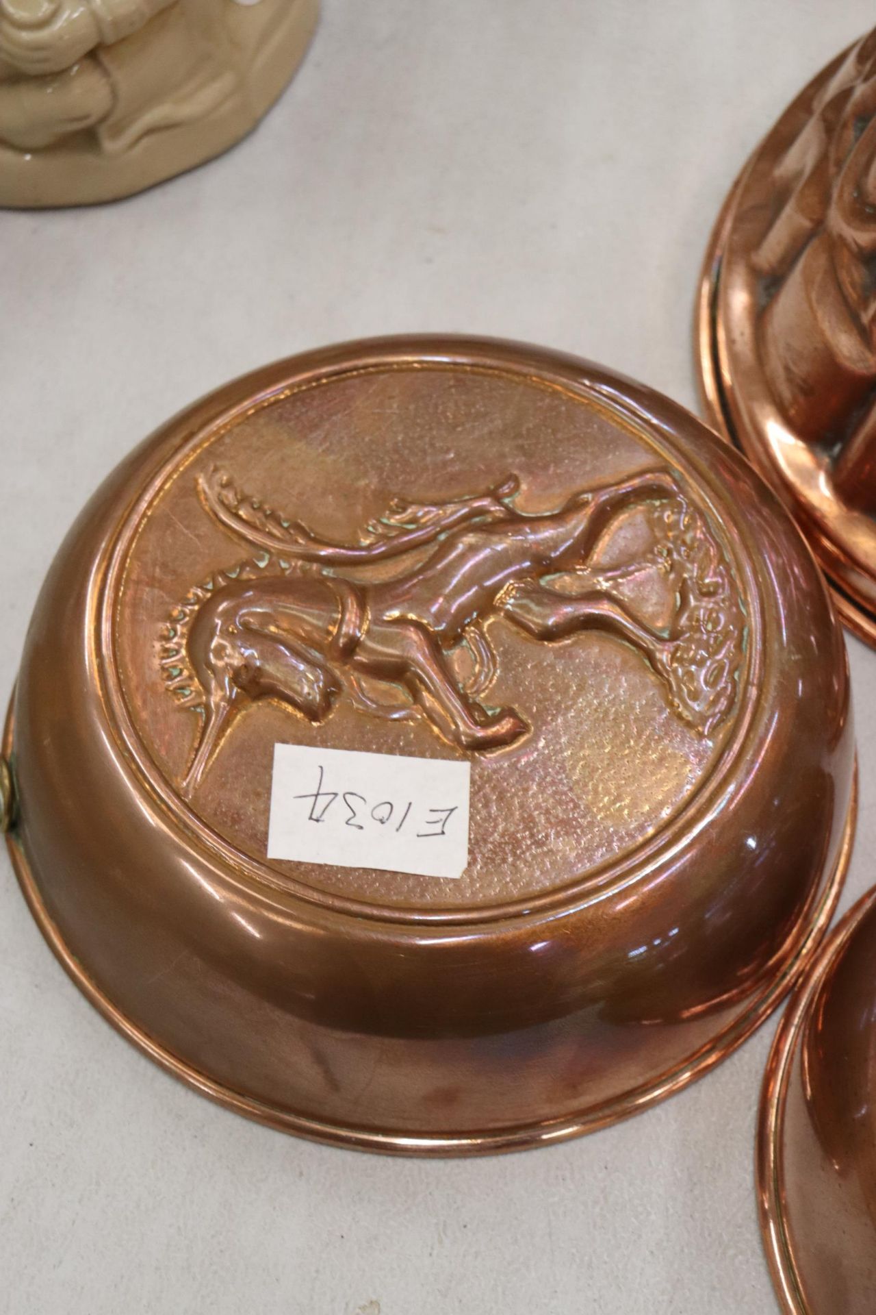 FOUR COPPER JELLY MOULDS - Image 5 of 6