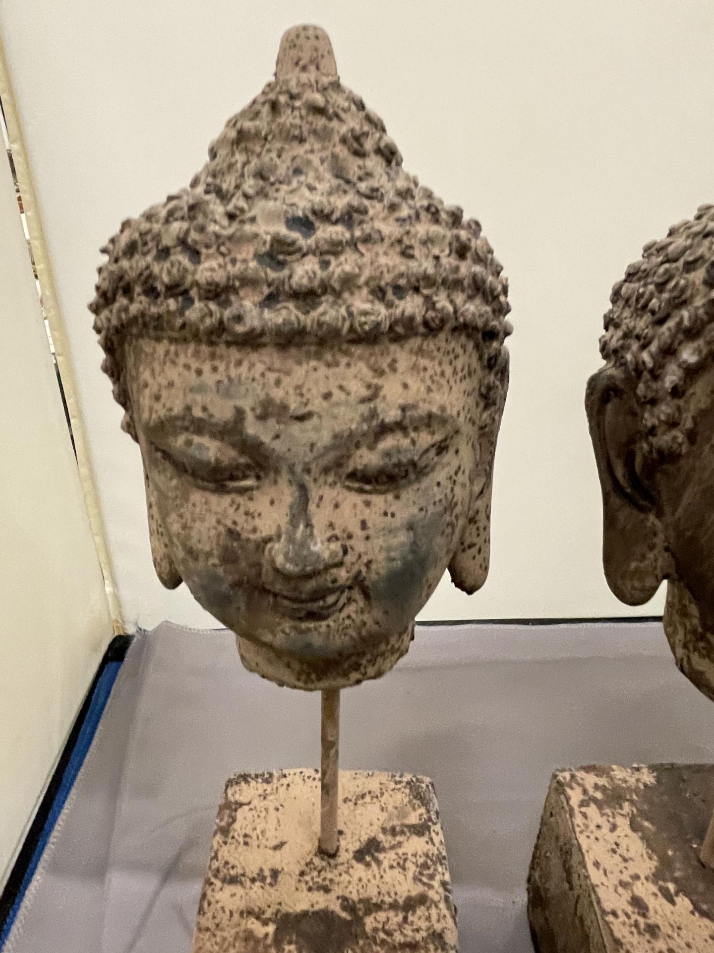 TWO STONE BUDDAHS HEADS ON PLINTHS, HEIGHT 30CM - Image 2 of 3