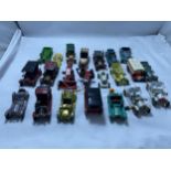 A QUANTITY OF VINTAGE DIECAST CARS AND VANS TO INCLUDE LLEDO, MATCHBOX, YESTERYEAR, ETC