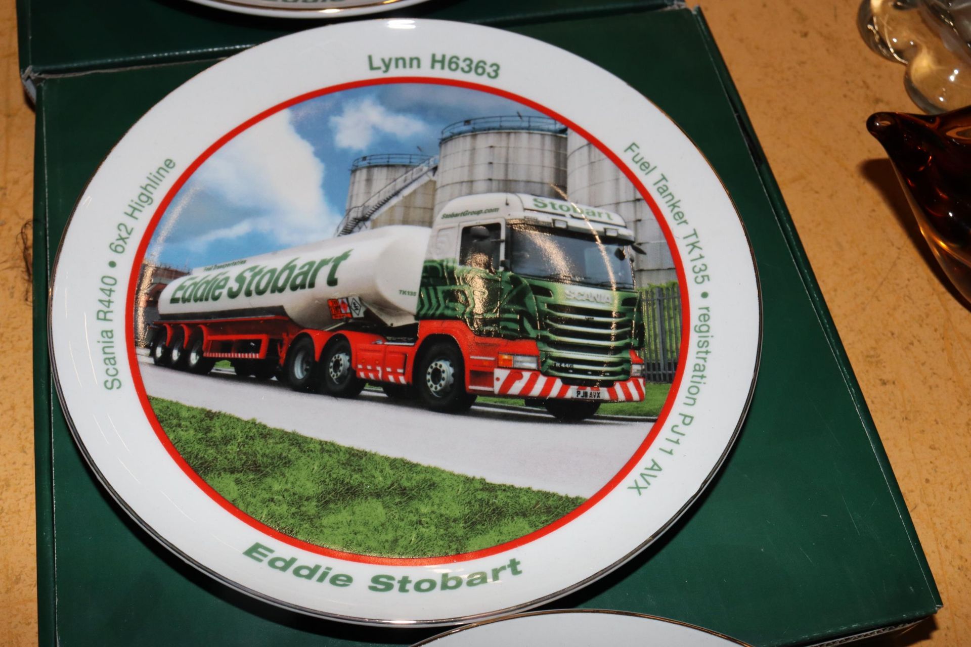 FOUR EDDIE STOBART BY ATLAS, CABINET PLATES IN ORIGINAL BOXES - Image 4 of 7