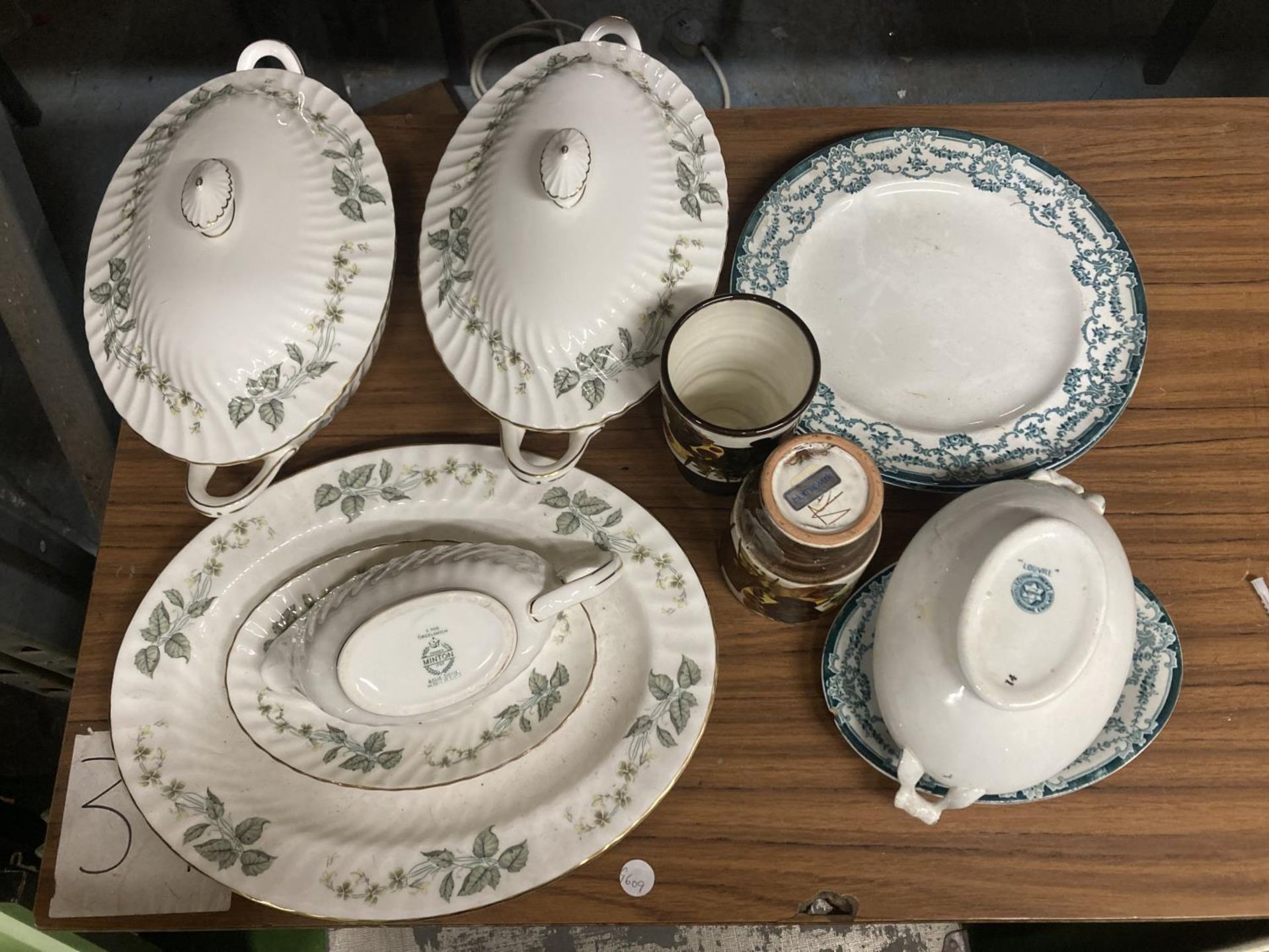 A COLLECTION OF MINTON TO INCLUDE TWO LIDDED SERVING DISHES, A JUG AND PLATE AND A MEAT PLATTER - Image 8 of 8