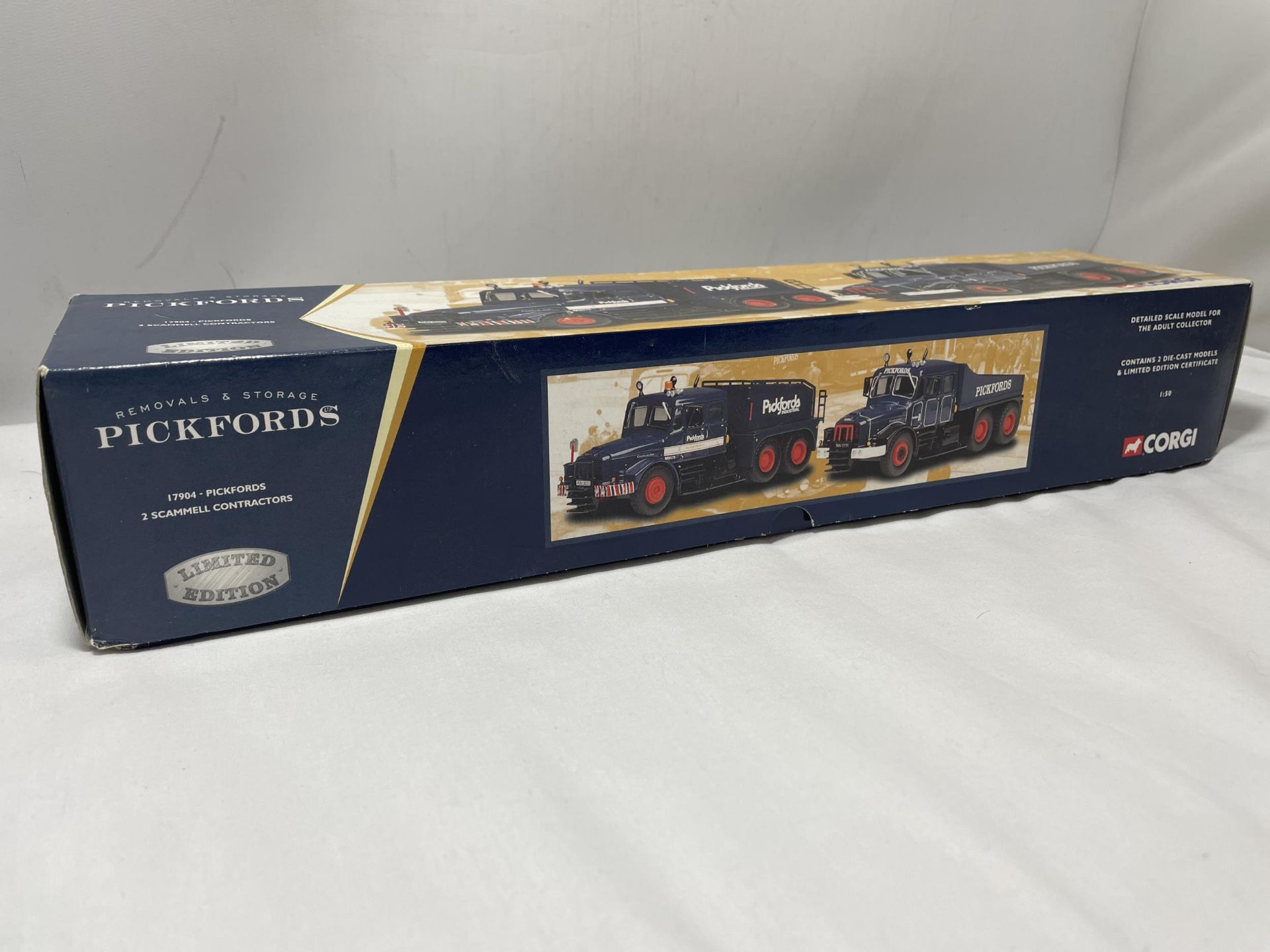 A BOXED CORGI LIMITED EDITION, 1/50 SCALE, TWO SCAMMELL CONTRACTORS - PICKFORDS - Image 2 of 5