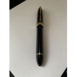 AN OMAS THOMAS WYLDE 360 FOUNTAIN PEN WITH 18 CARAT GOLD NIB