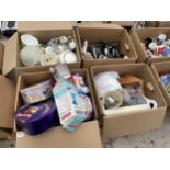 AN ASSORTMENT OF HOUSEHOLD CLEARANCE ITEMS