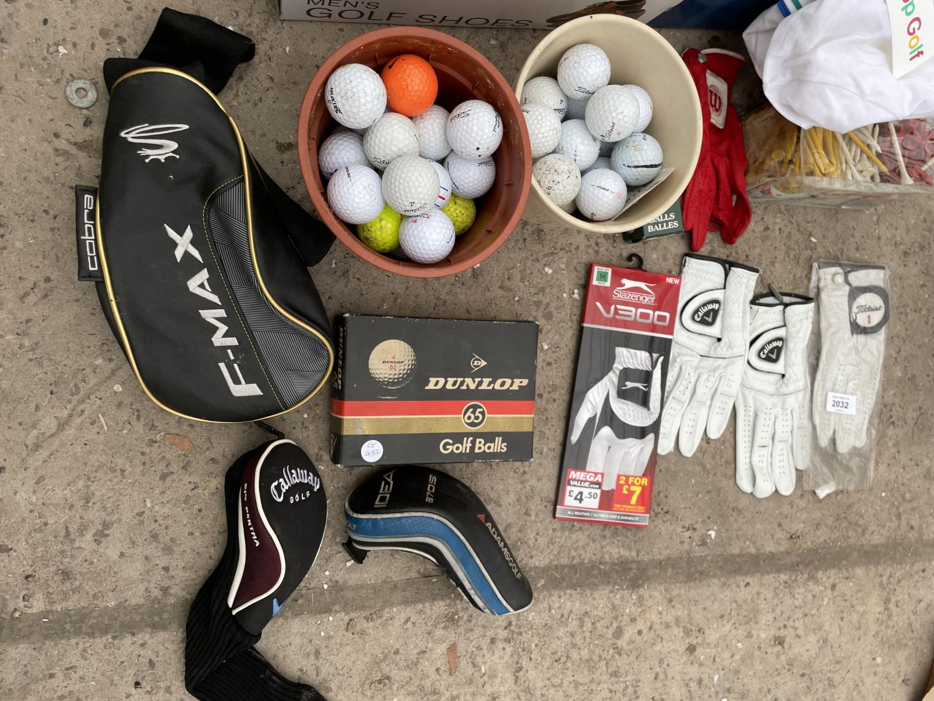 ABN ASSORTMENT OF GOLF ITEMS TO INCLUDE BALLS, SHOES AND CALLAWAY GLOVES ETC - Image 3 of 3