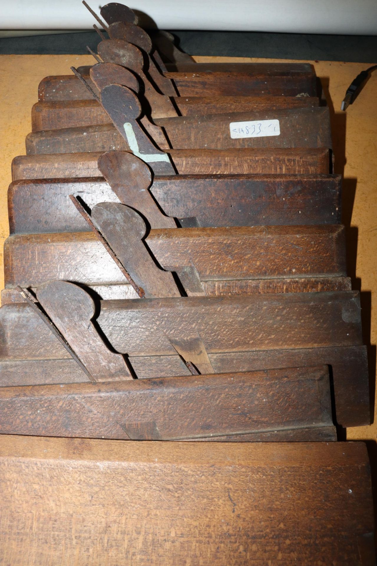 A QUANTITY OF WOODEN PLANES - Image 3 of 4