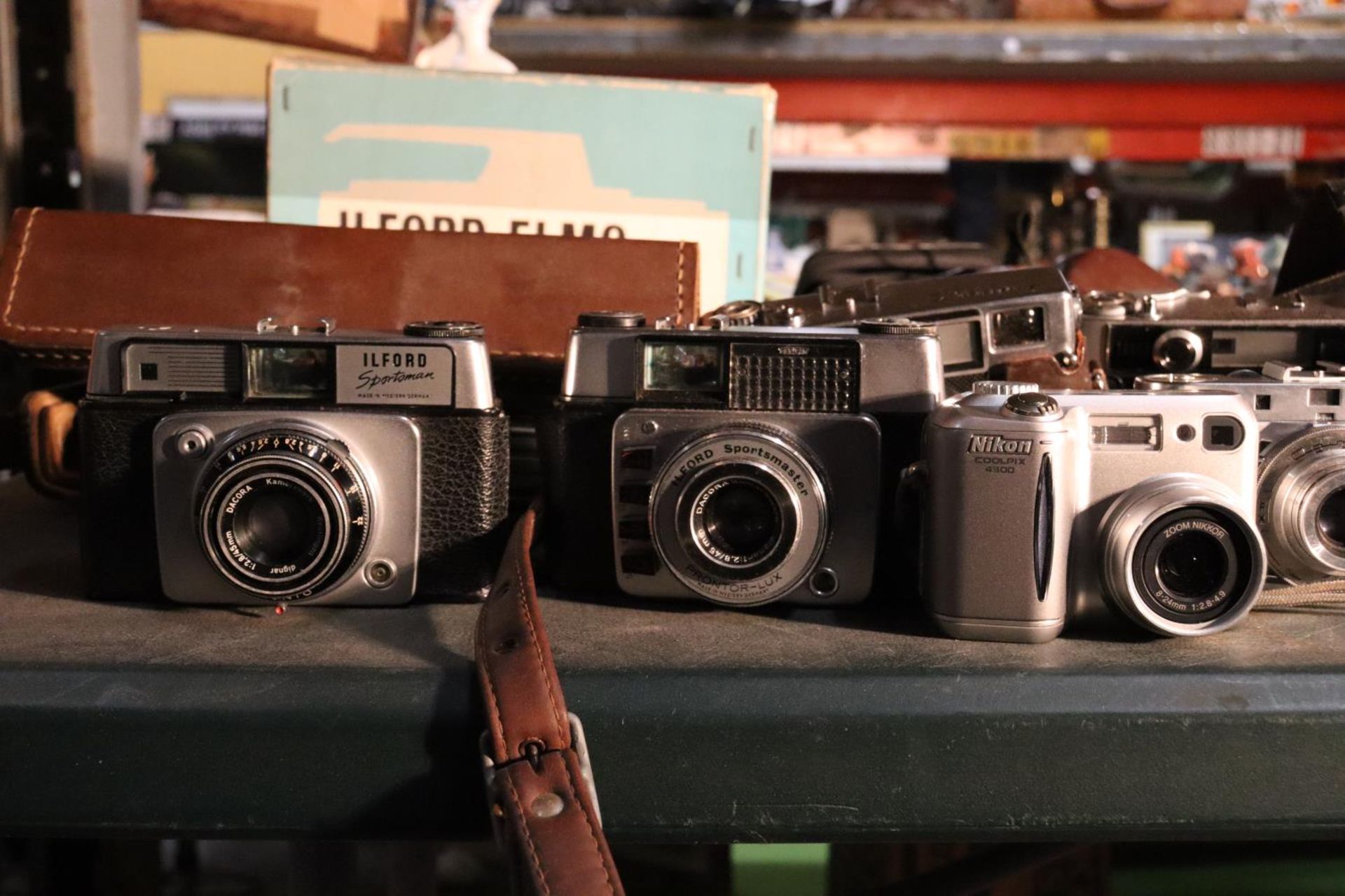 A QUANTITY OF VINTAGE CAMERAS TO INCLUDE NIKON, ILFORD SPORTSMASTER, KONICA, ETC., - Image 3 of 4