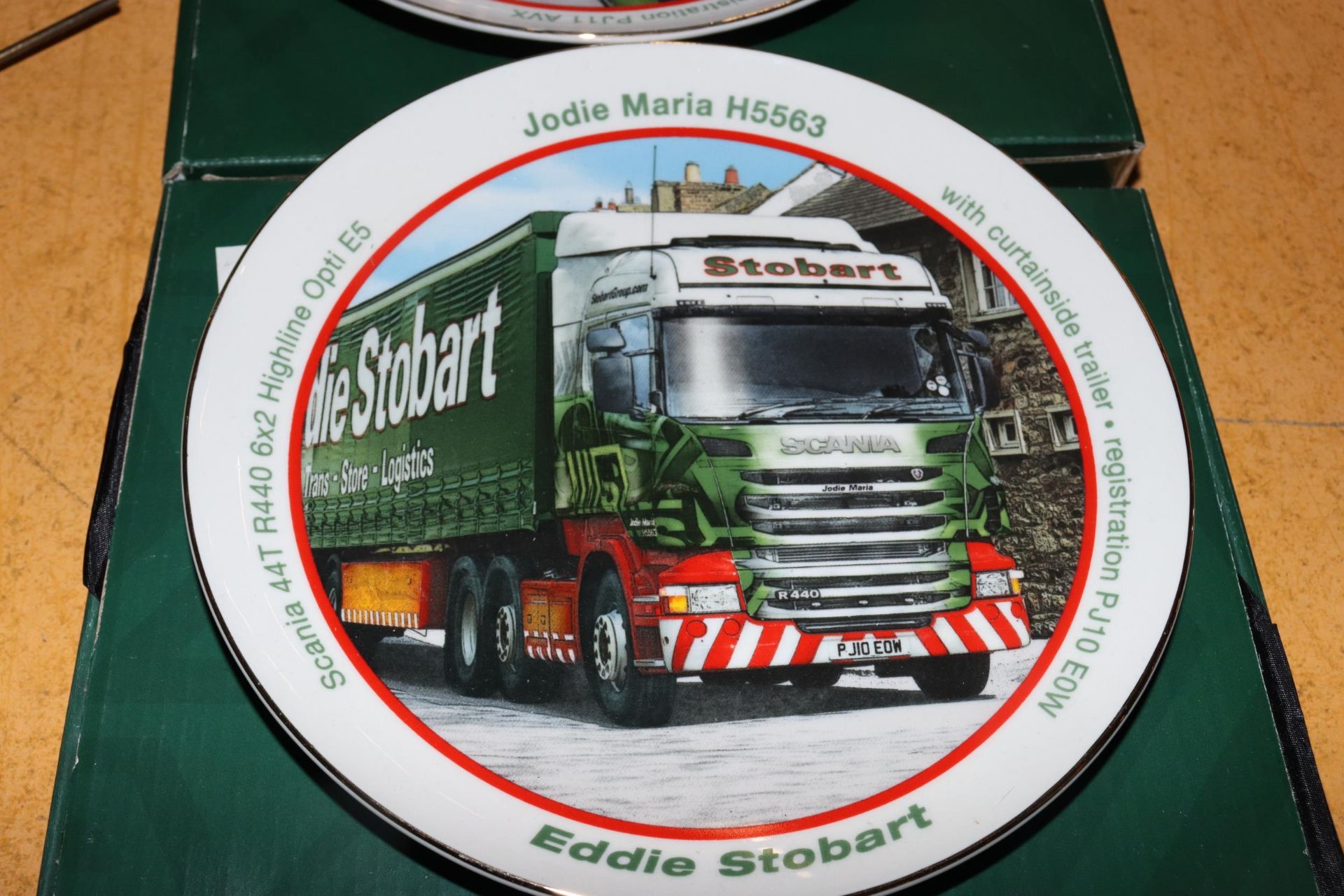 FOUR EDDIE STOBART BY ATLAS, CABINET PLATES IN ORIGINAL BOXES - Image 3 of 7