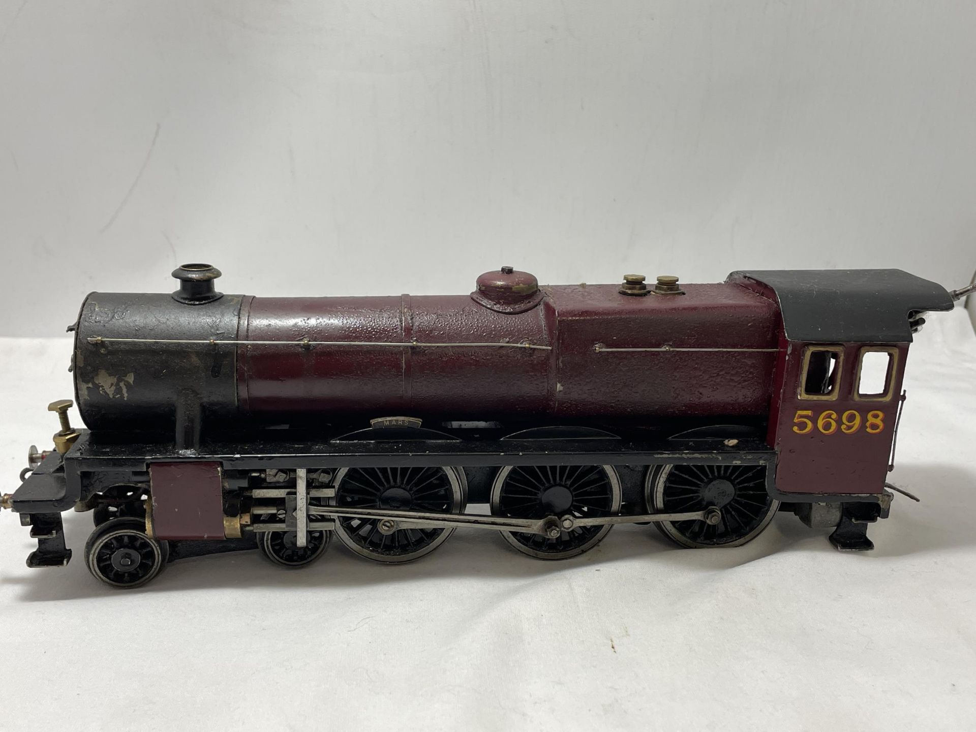 A SCRATCH BUILT LIVE STEAM 30 MM GAUGE 4-6-0 MODEL RAILWAY LOCOMOTIVE "MARS" NUMBER 5698 IN MAROON