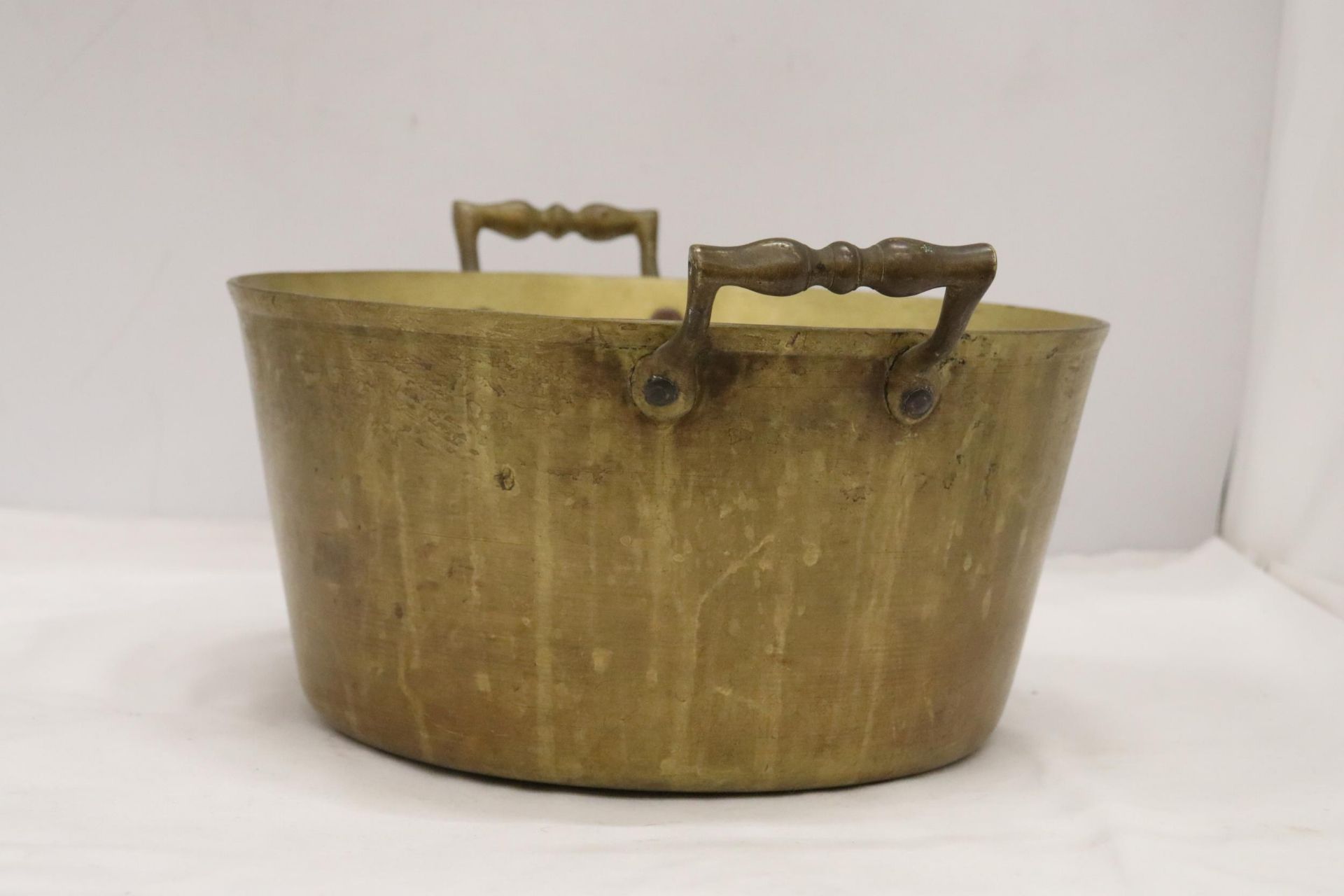 A BRASS JAM PAN - Image 3 of 4