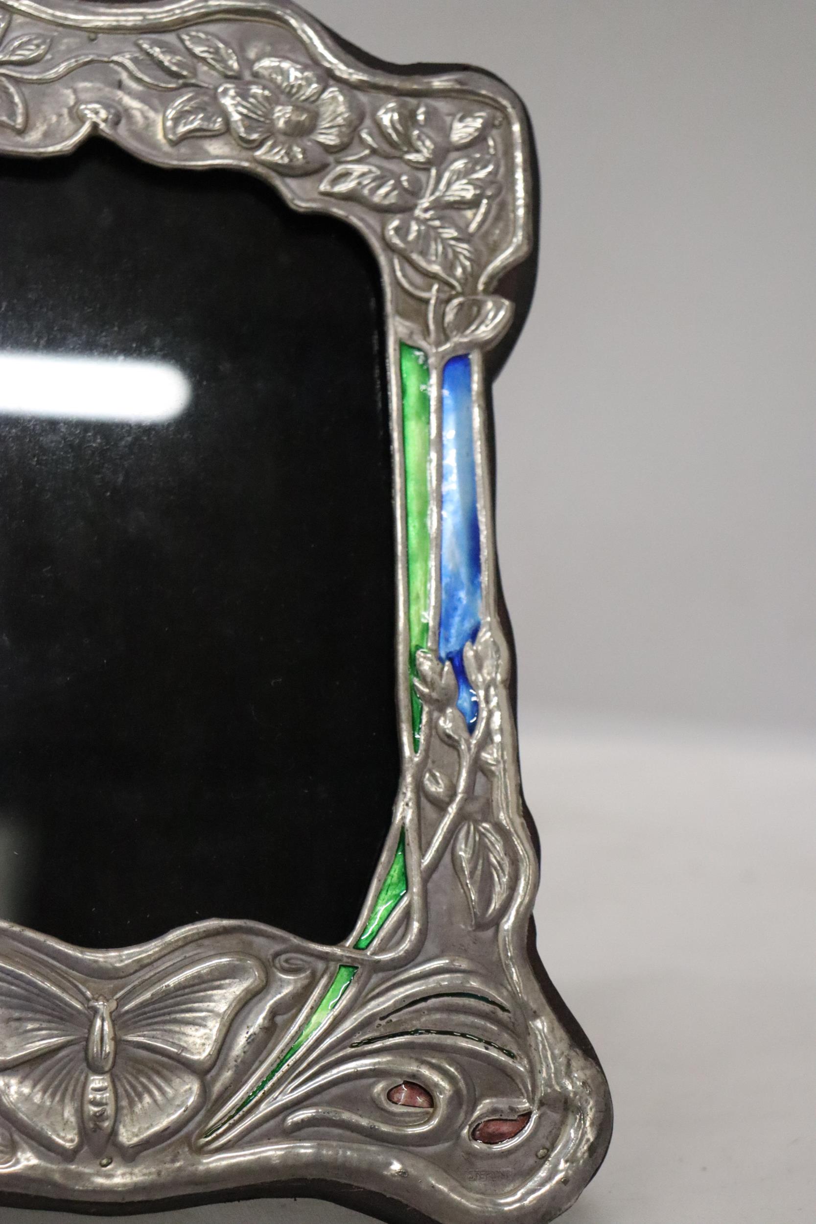 A MARKED STERLING SILVER ART NOUVEAU PHOTOGRAPH FRAME - Image 2 of 5