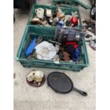 AN ASSORTMENT OF ITEMS TO INCLUDE CERAMICS AND SKILLET PANS ETC