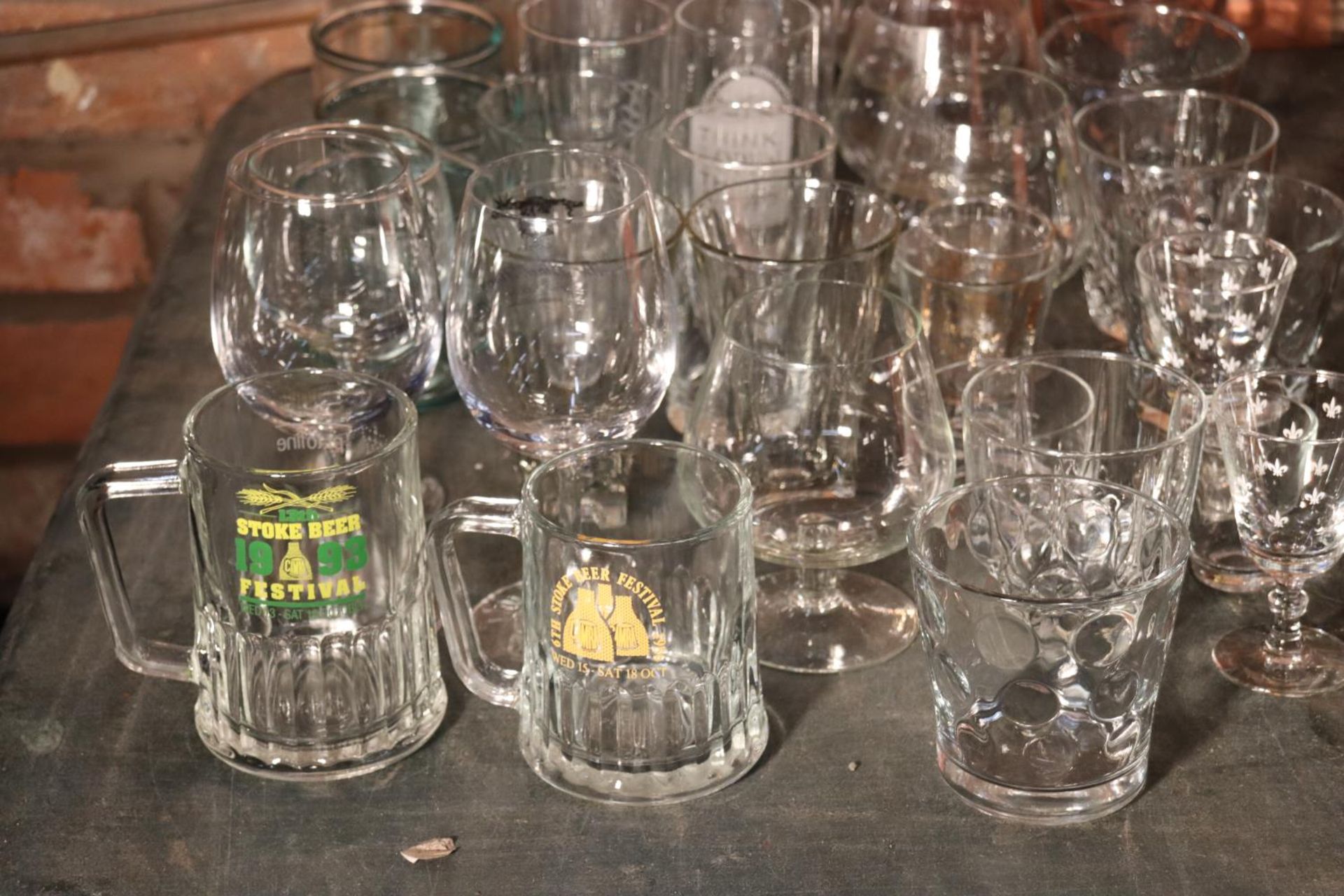 A LARGE QUANTITY OF DRINKING GLASSES - Image 2 of 5