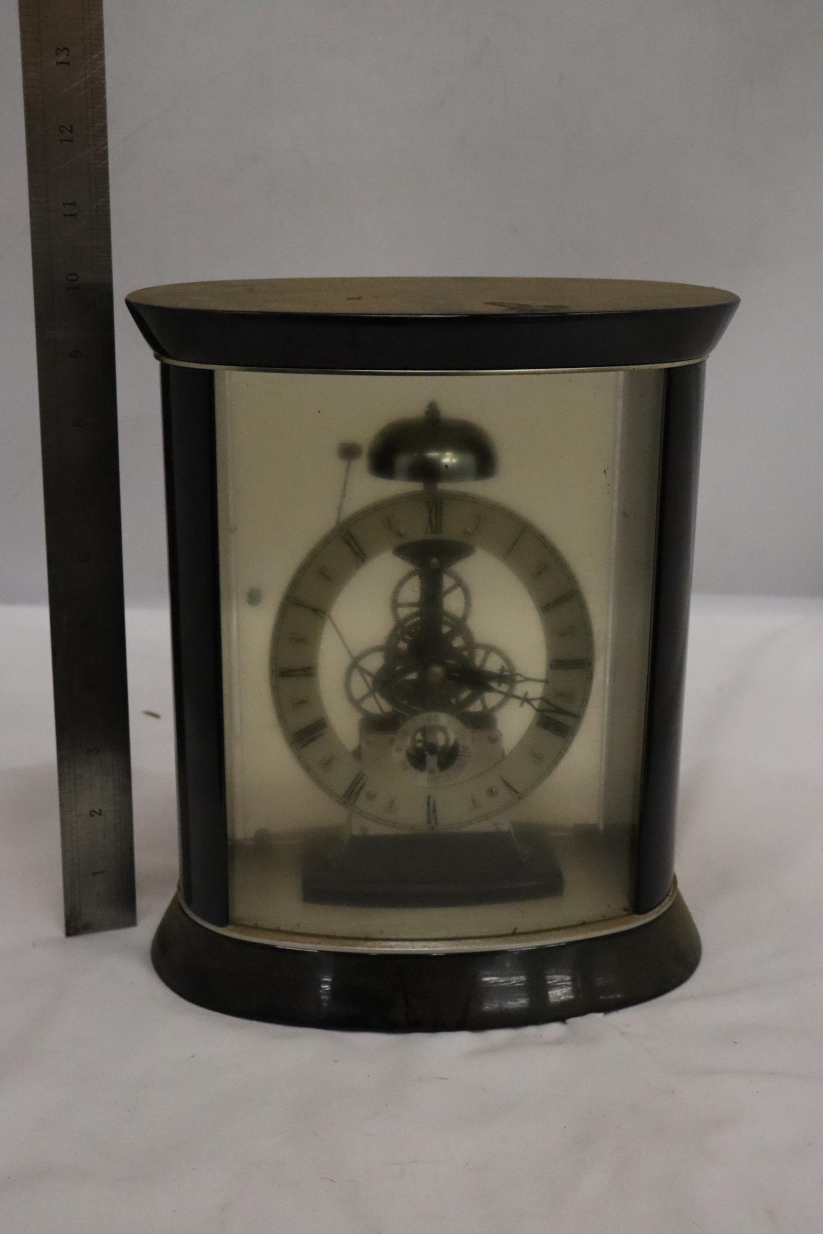 A DAVID PETERSON STYLE OVAL GLASS AND MAHOGANY SKELETON CLOCK WITH PASSING STRIKE MOVEMENT HEIGHT - Image 8 of 8