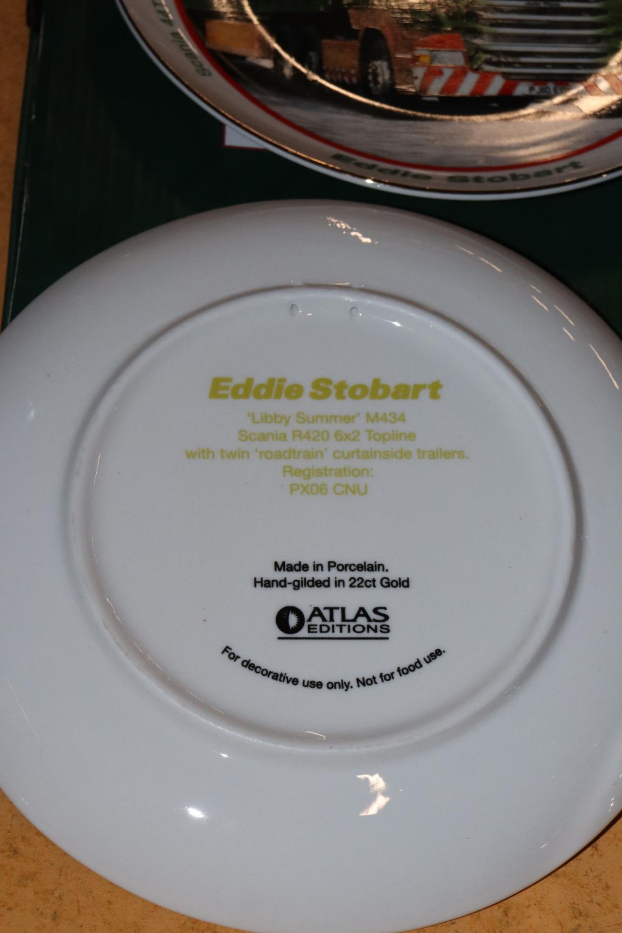 FOUR EDDIE STOBART BY ATLAS, CABINET PLATES IN ORIGINAL BOXES - Image 2 of 7