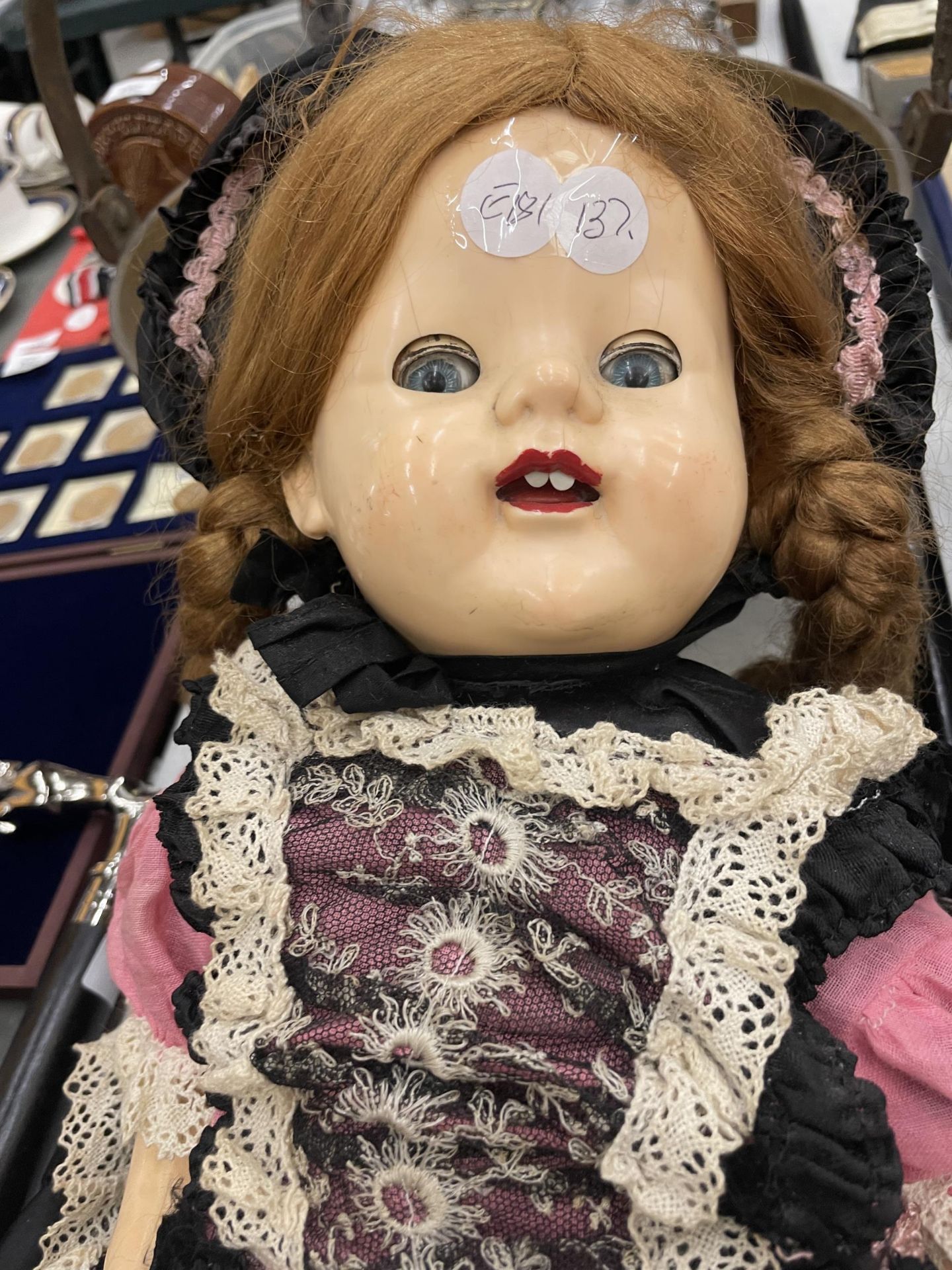 A VINTAGE 1950'S DOLL WITH SLEEPY EYES - Image 2 of 4